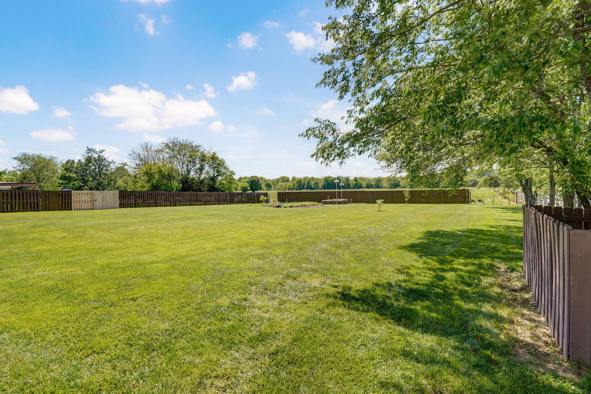 Photo 93 - Residential for sale – 5609 N Farm Road 183   Springfield, MO