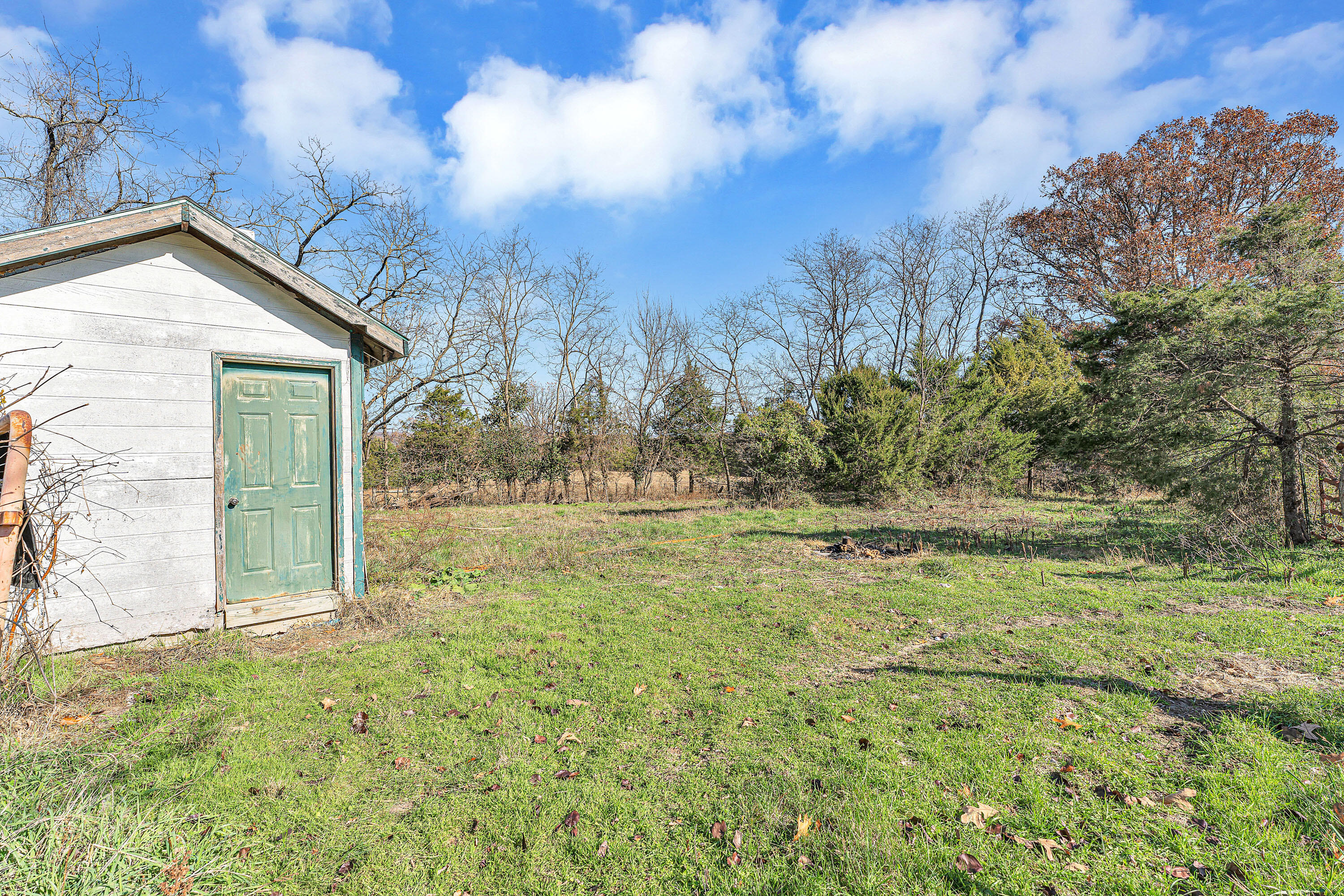Photo 8 - Residential for sale – 5040  Highway 5   Hartville, MO
