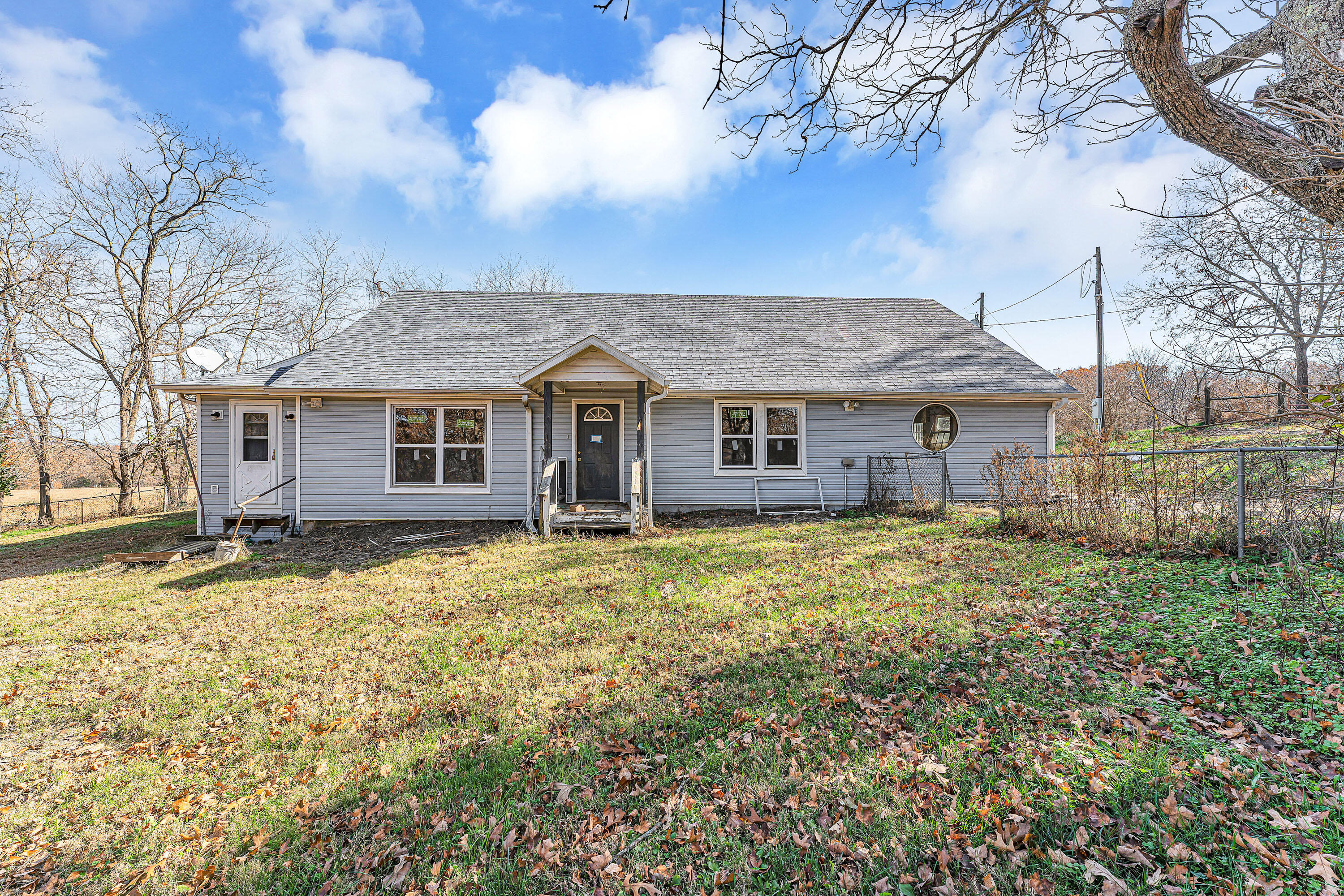 Photo 5 - Residential for sale – 5040  Highway 5   Hartville, MO