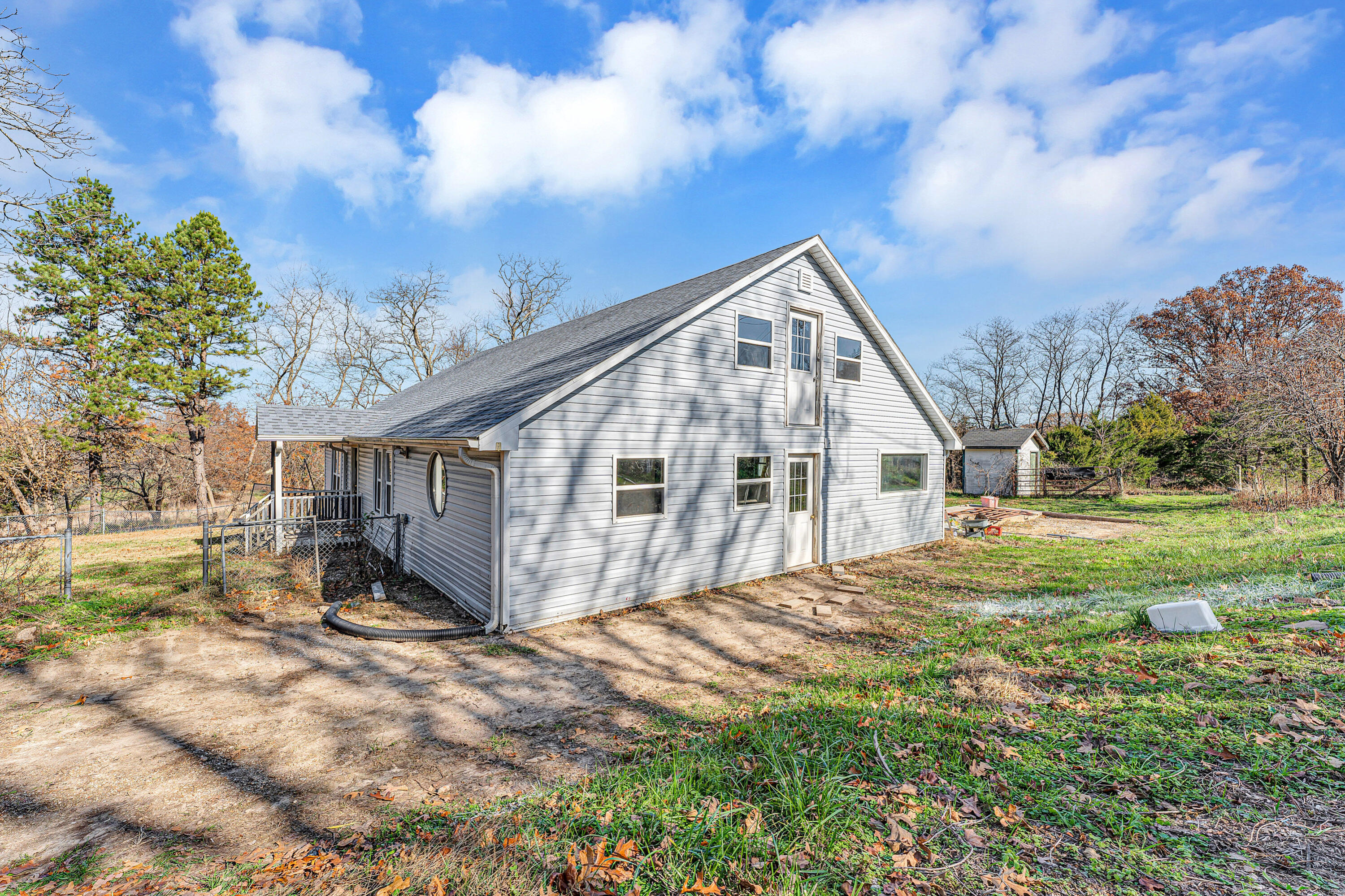 Photo 3 - Residential for sale – 5040  Highway 5   Hartville, MO