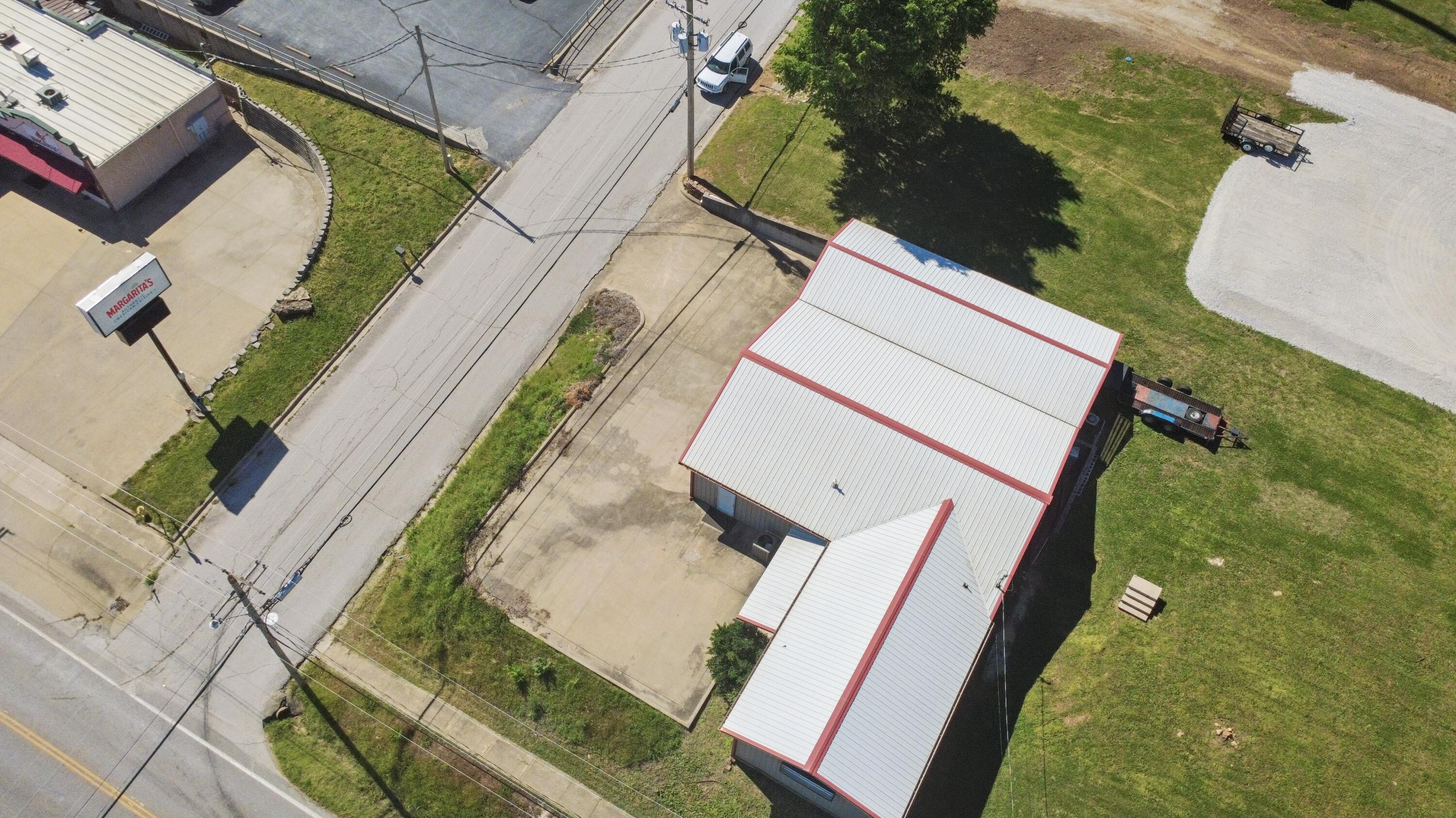 Photo 10 - Commercial Sale for sale – 101 S High Street  Stockton, MO
