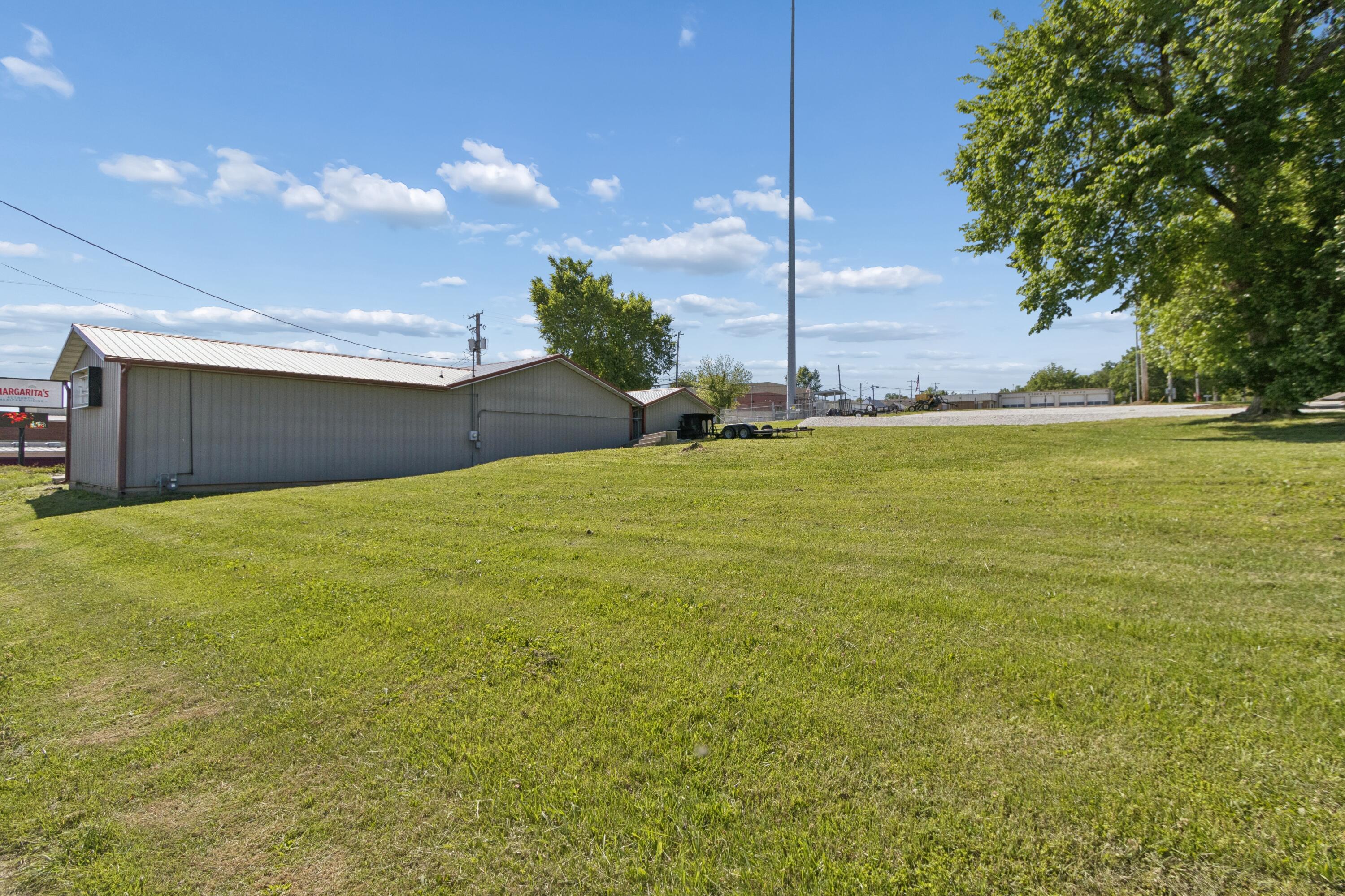 Photo 9 - Commercial Sale for sale – 101 S High Street  Stockton, MO