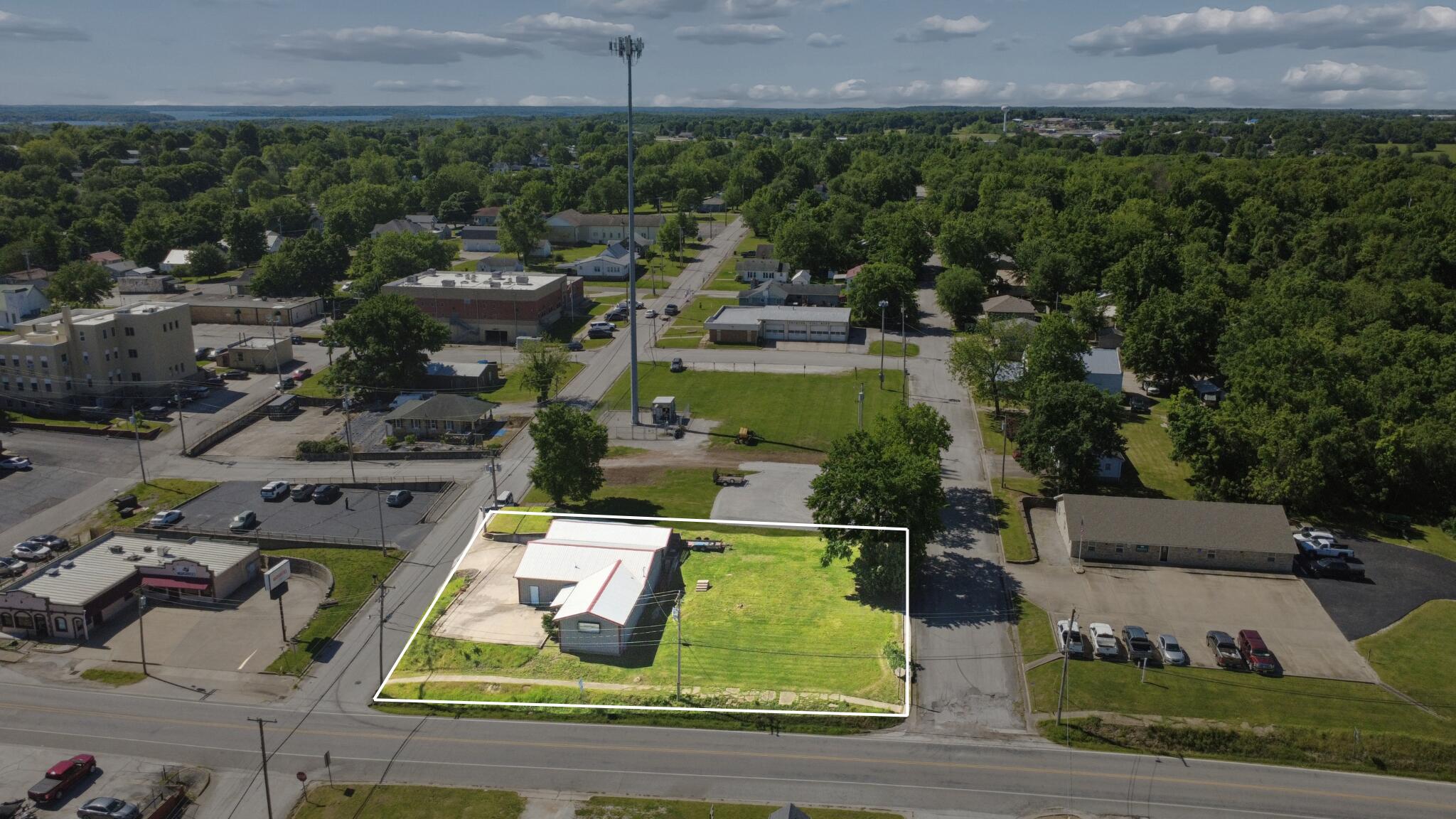 Photo 15 - Commercial Sale for sale – 101 S High Street  Stockton, MO