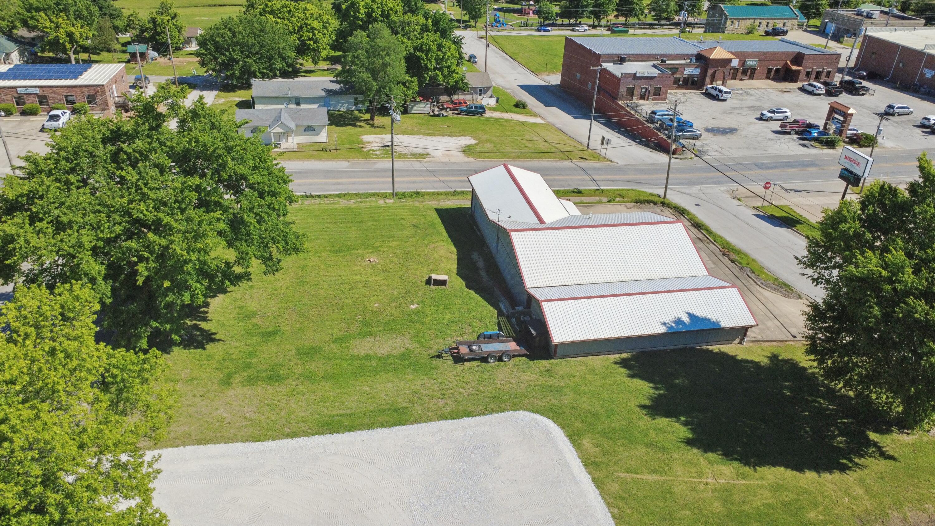Photo 11 - Commercial Sale for sale – 101 S High Street  Stockton, MO