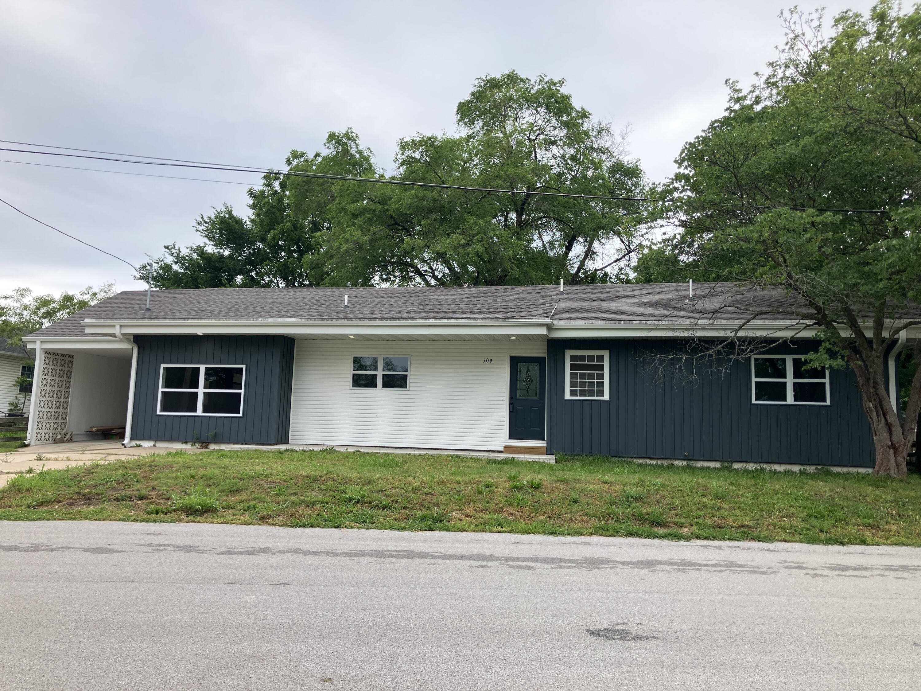 Photo 54 - Residential for sale – 509 E Freeman Street  Bolivar, MO