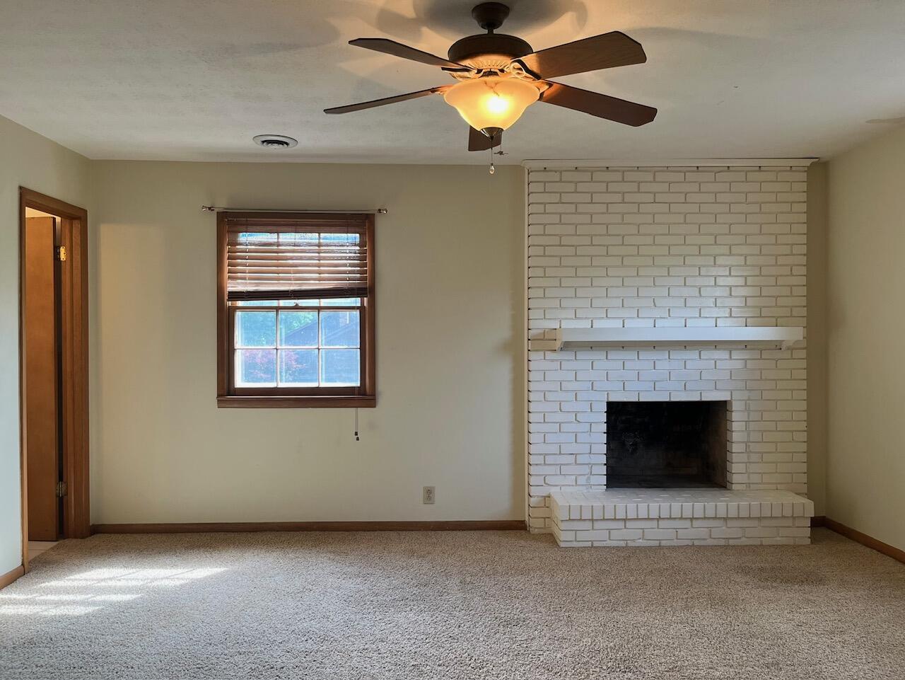 Photo 10 - Residential for sale – 4851 S Farm Road 137   Springfield, MO