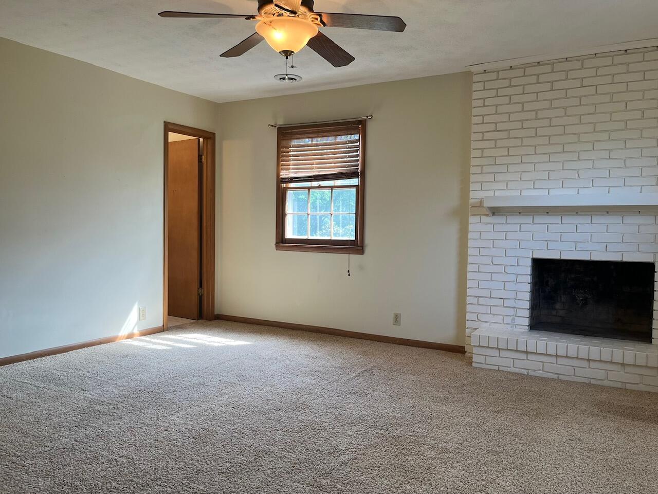Photo 11 - Residential for sale – 4851 S Farm Road 137   Springfield, MO