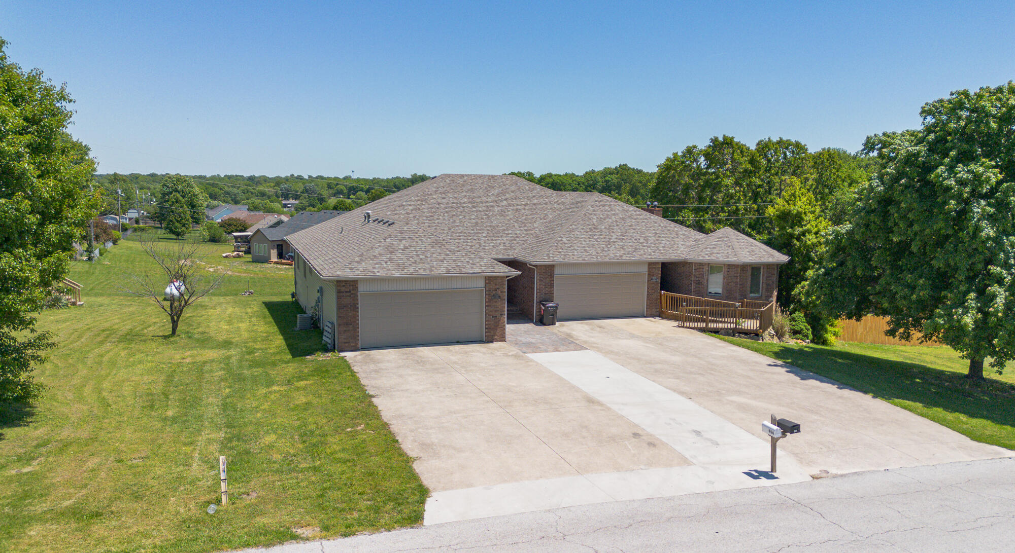 Photo 4 - Residential Income for sale – 654/656  Pine Ridge Street  Marshfield, MO