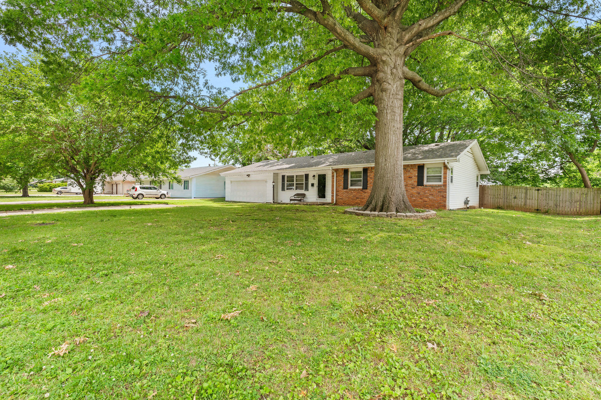 Photo 3 - Residential for sale – 730 W Sylvania Street  Springfield, MO