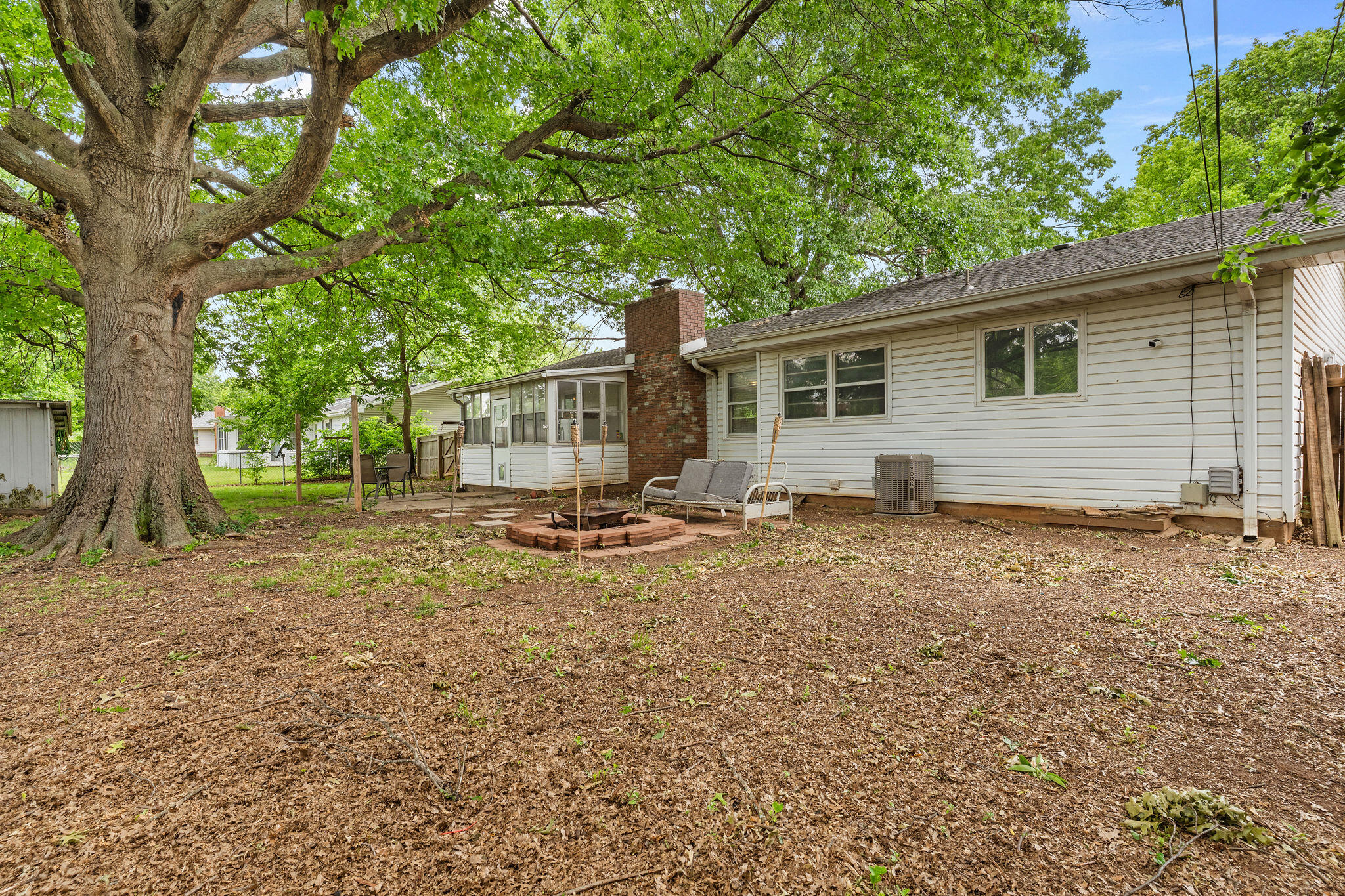Photo 23 - Residential for sale – 730 W Sylvania Street  Springfield, MO
