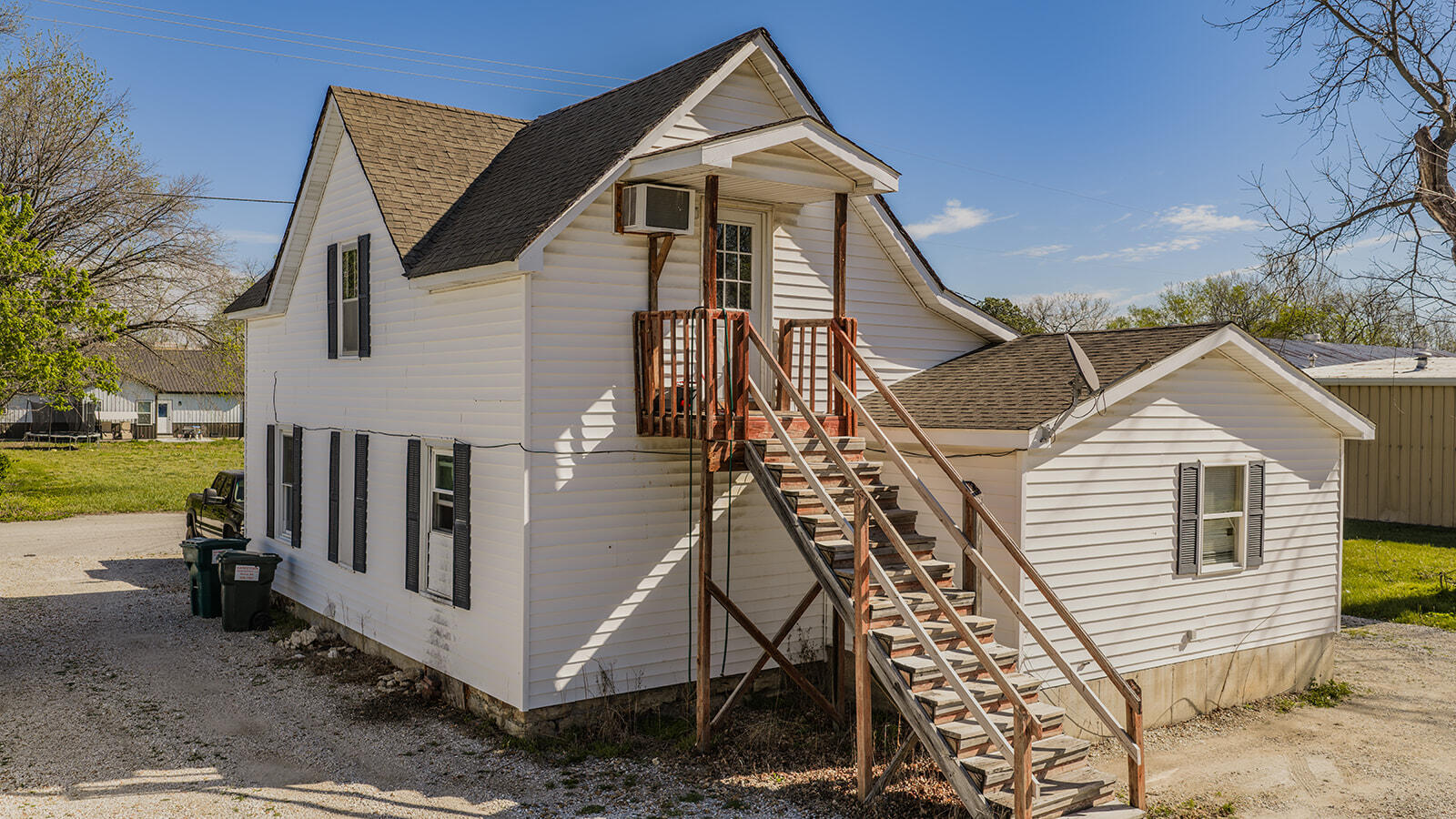 Photo 8 - Commercial Sale for sale – 322 W Madison Street  Bolivar, MO