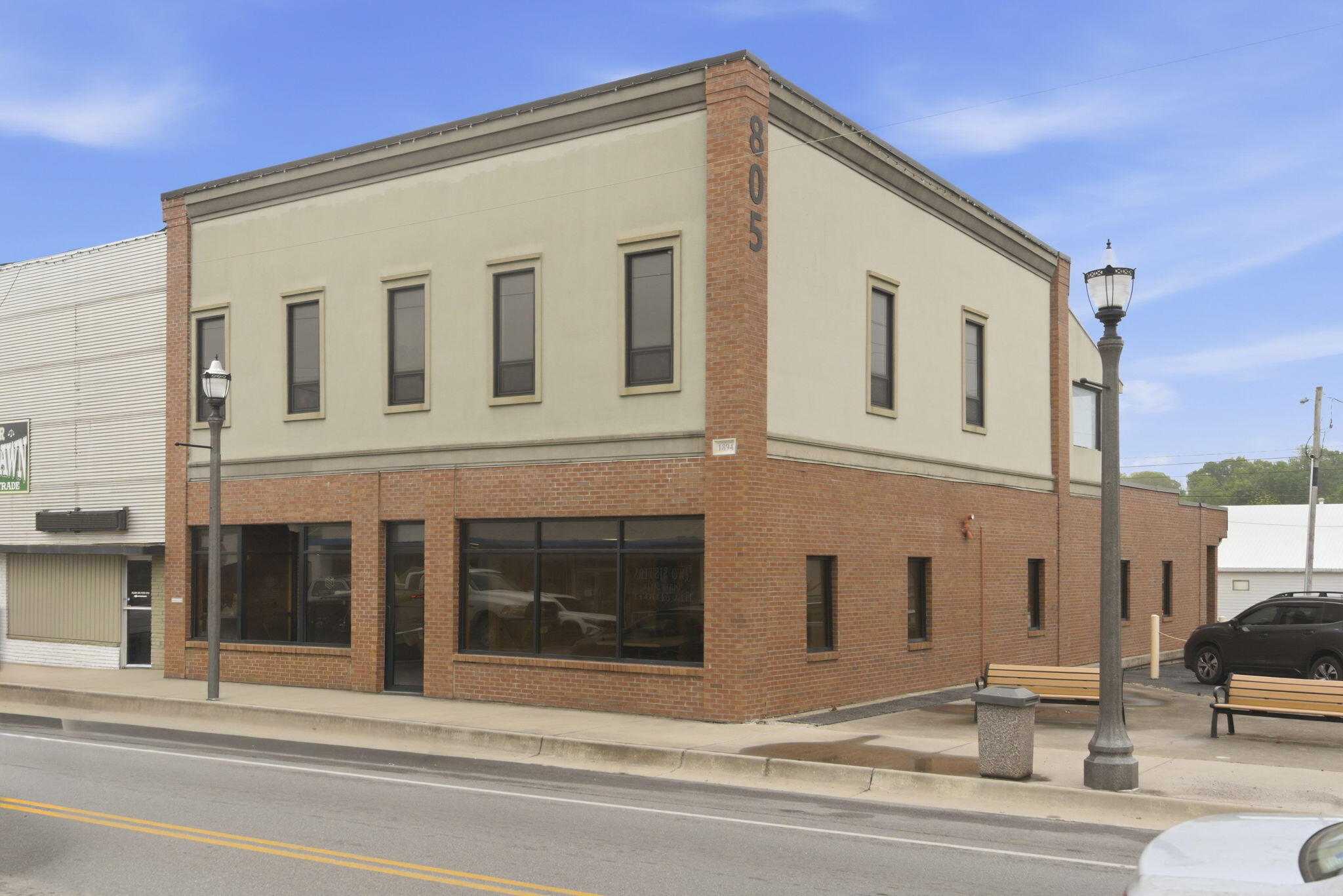 Photo 3 - Commercial Sale for sale – 805  Main Street  Cassville, MO