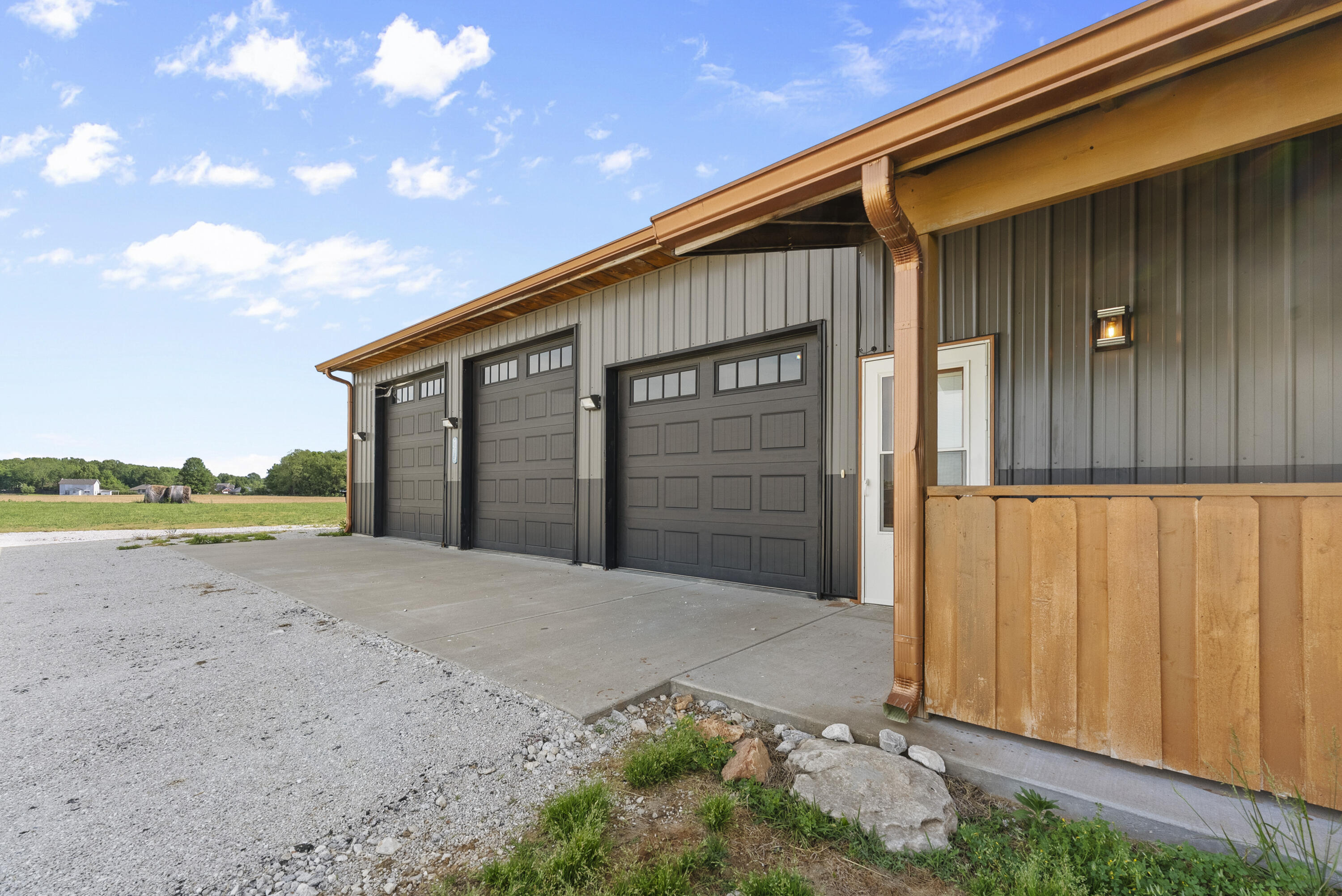 Photo 8 - Residential for sale – 8957 W Farm Road 194   Republic, MO