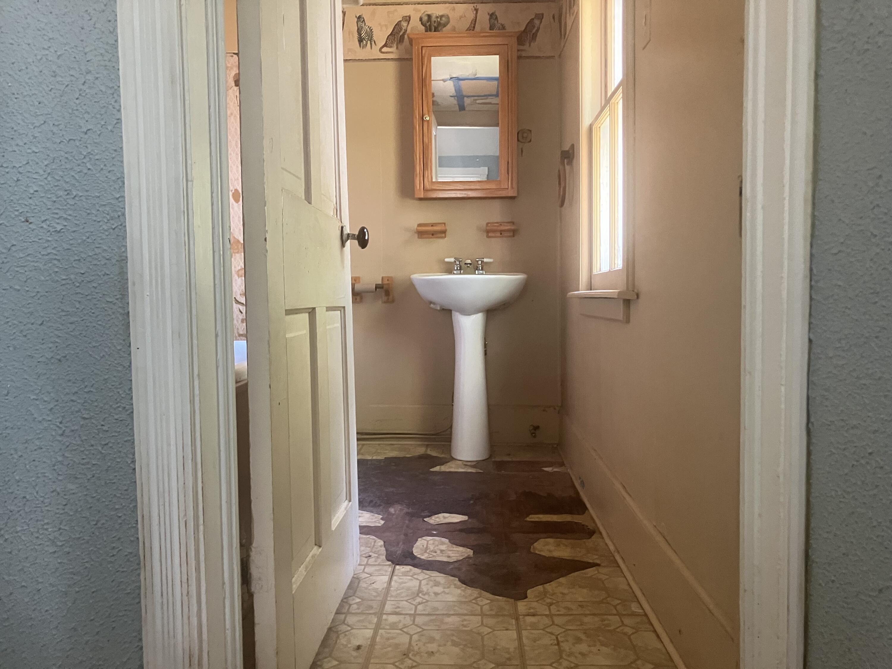 Photo 11 - Residential for sale – 1131  Lyon Street  Carthage, MO