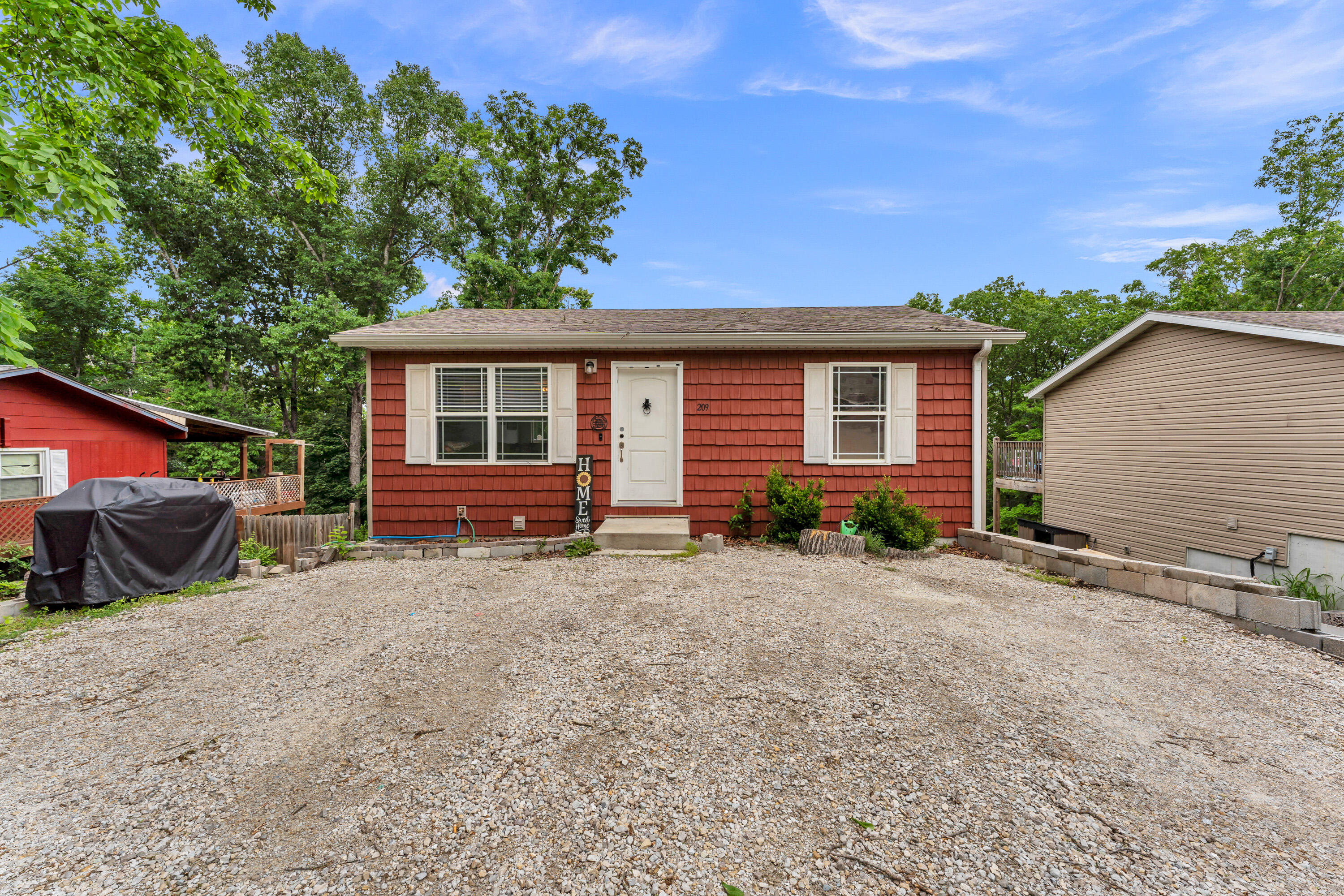 Photo 2 - Residential for sale – 209  Blunk Terrace  Forsyth, MO
