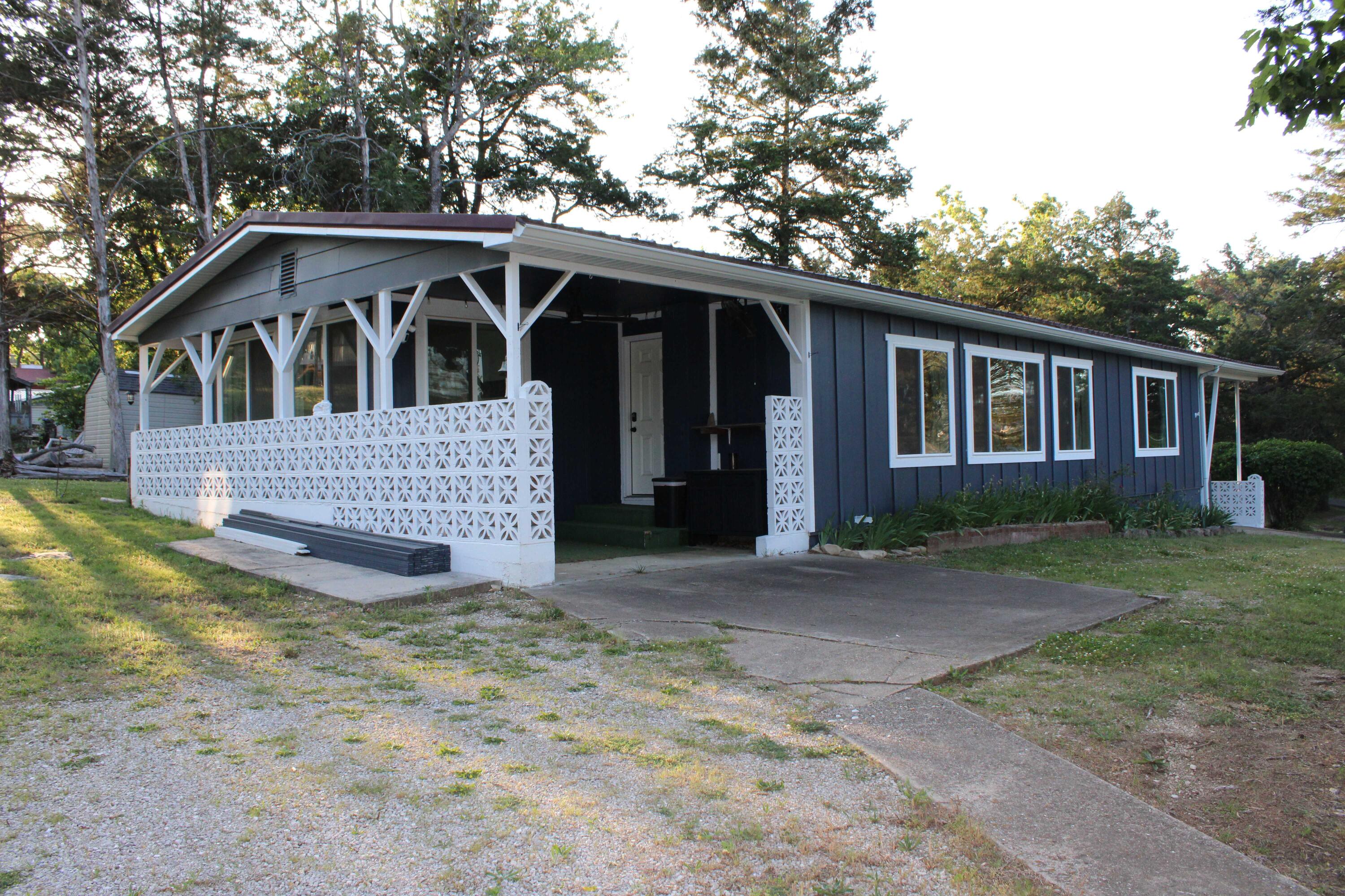 Photo 6 - Residential for sale – 21935  Lake Road M-12   Cassville, MO