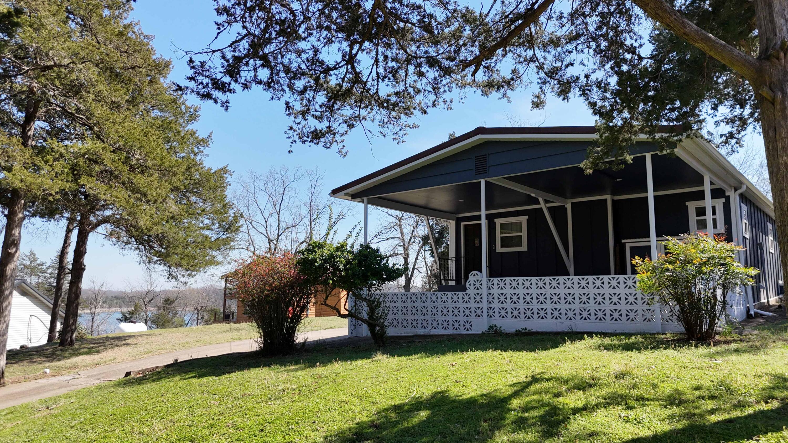 Photo 2 - Residential for sale – 21935  Lake Road M-12   Cassville, MO