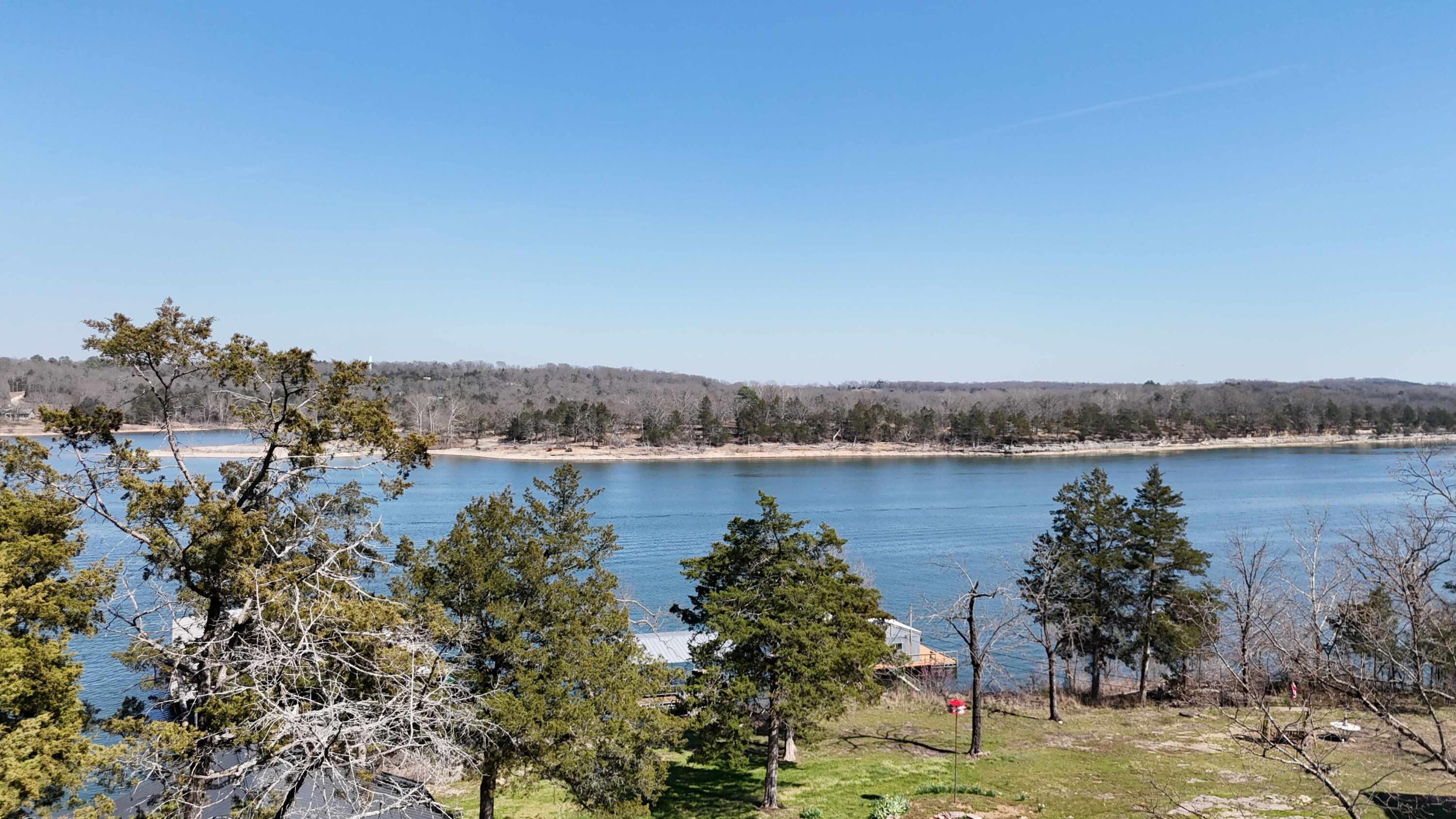 Photo 4 - Residential for sale – 21935  Lake Road M-12   Cassville, MO
