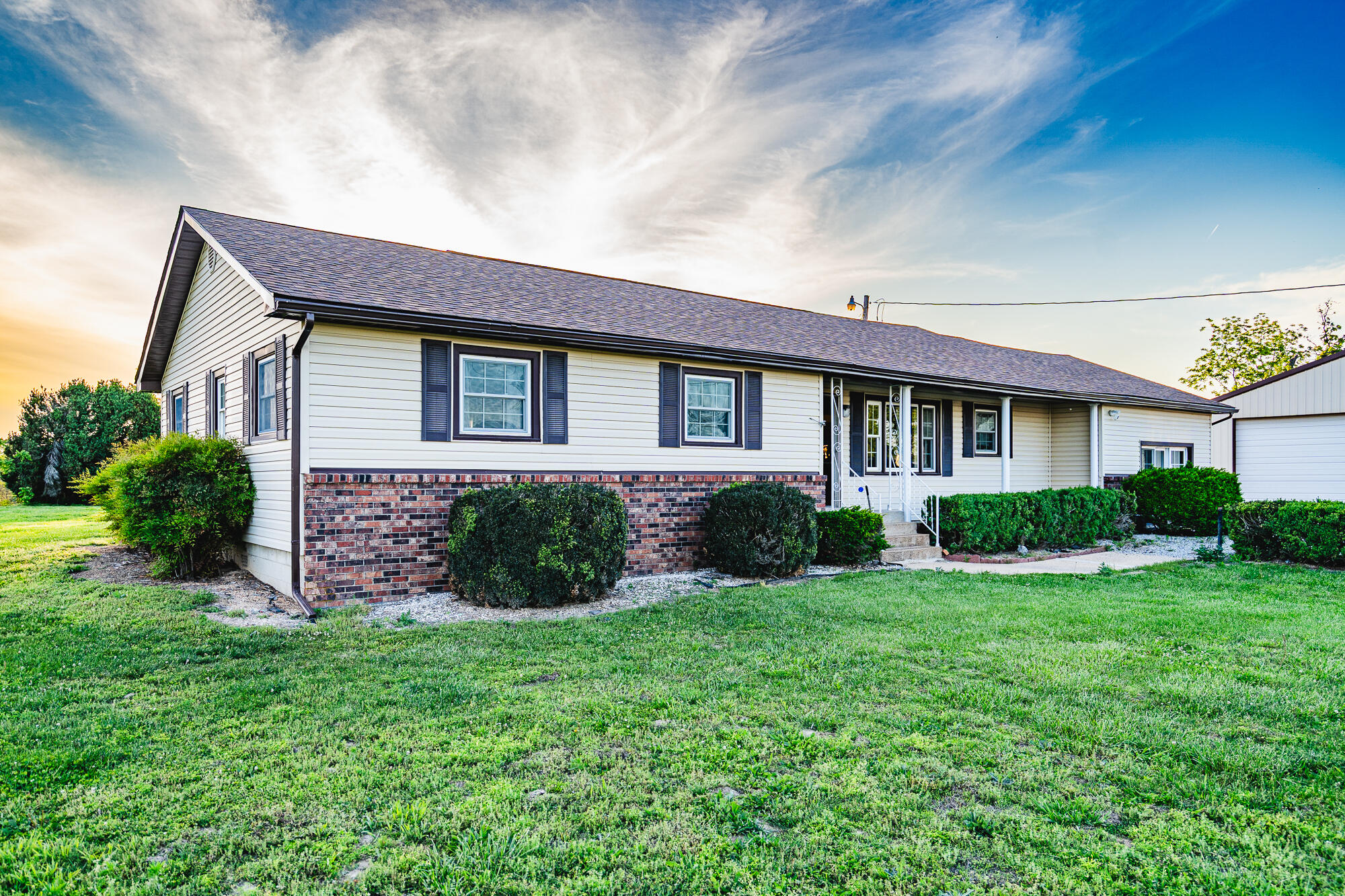 Photo 2 - Residential for sale – 11305  State Route Jj   West Plains, MO