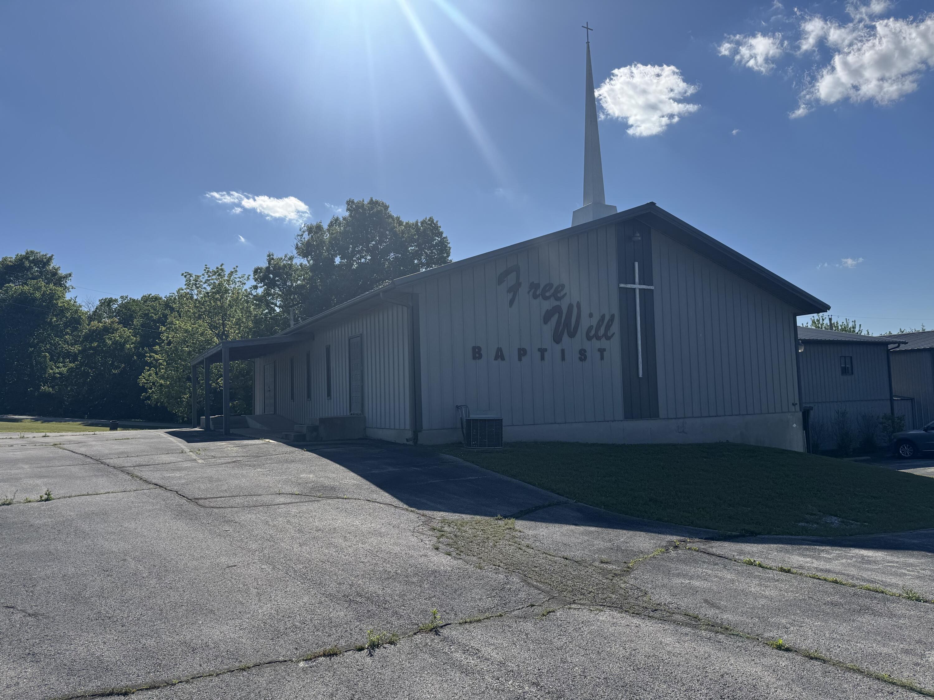 Photo 5 - Commercial Sale for sale – 18715  Hyacinth Road  Carthage, MO