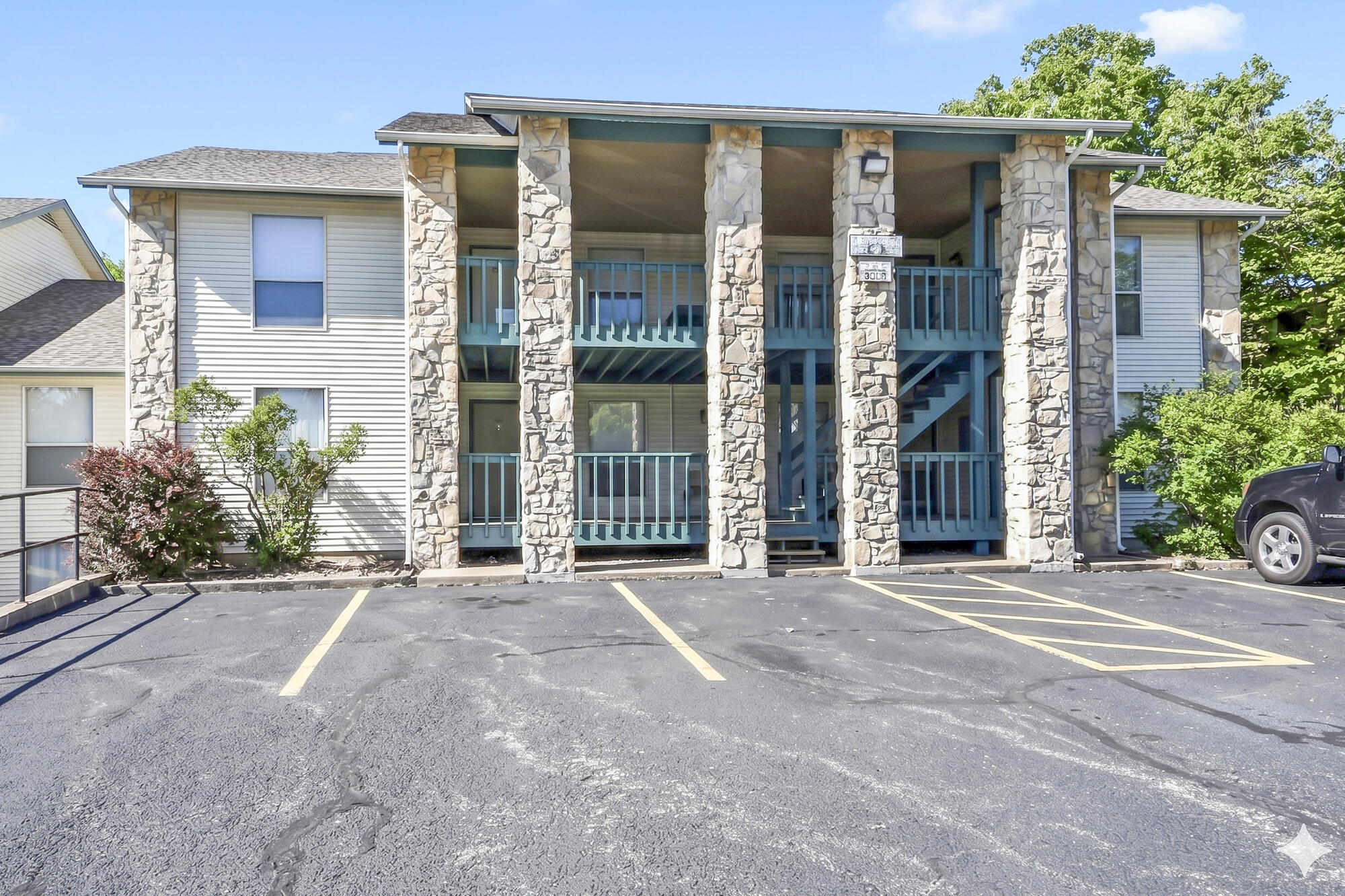 Photo 35 - Residential for sale – 150  The Bluffs 31-3   Branson, MO