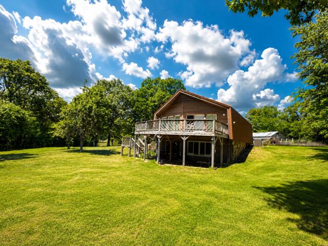 Residential for sale – 429  Pine Cone Lane  Mammoth Spring, AR