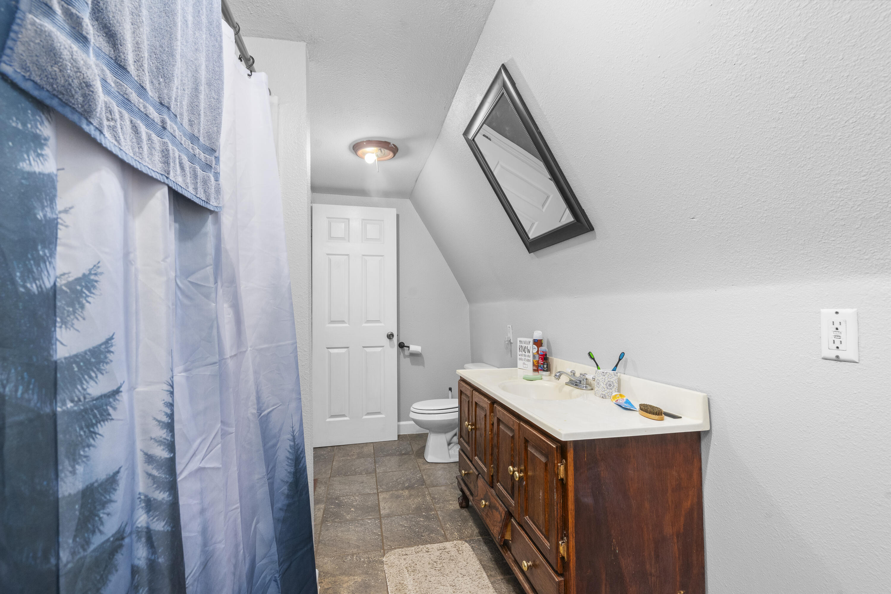 Photo 20 - Residential for sale – 300 W Jackson Street  Stockton, MO