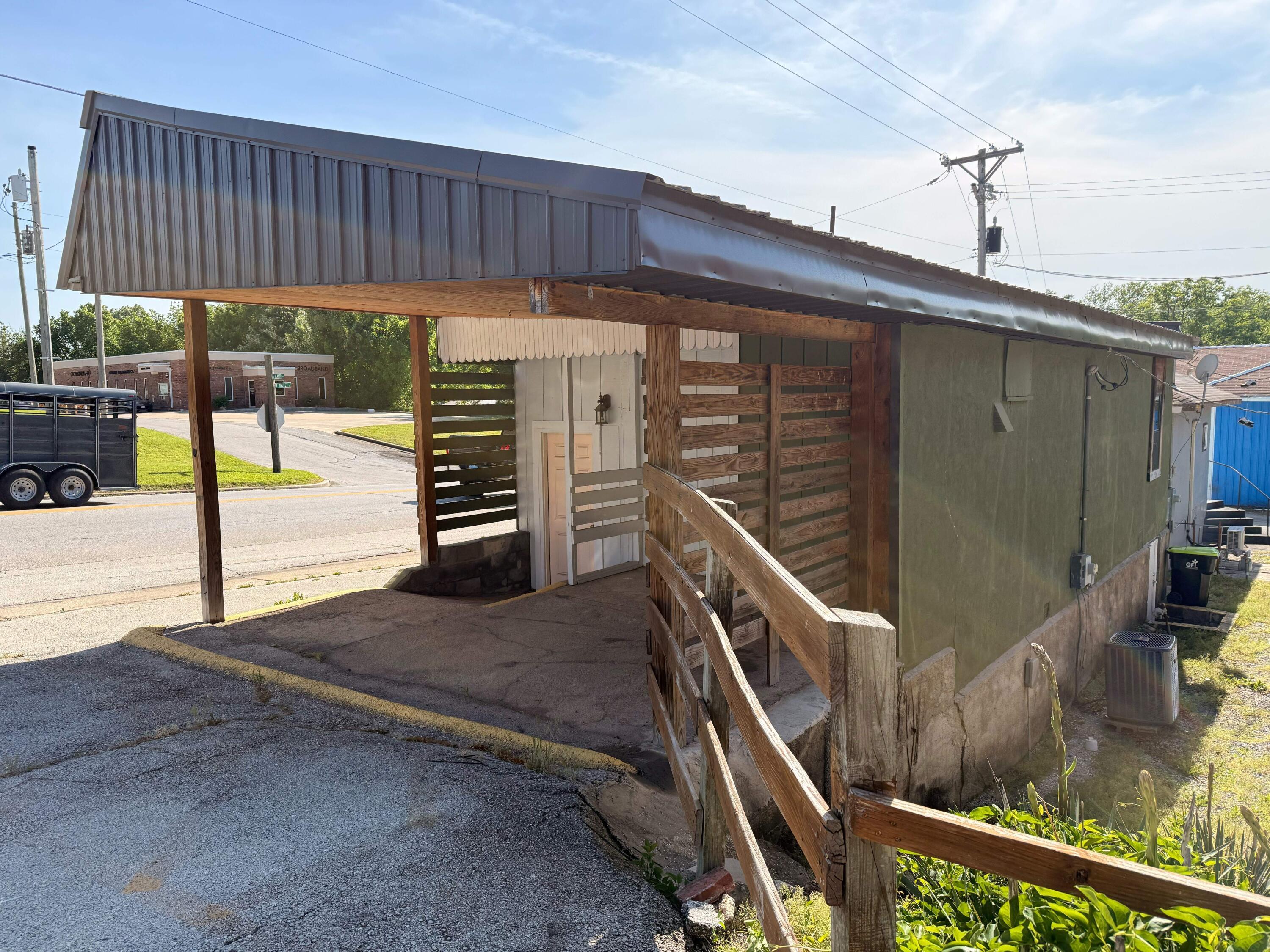 Commercial Lease for sale – 117 W 60 Highway Granby, MO