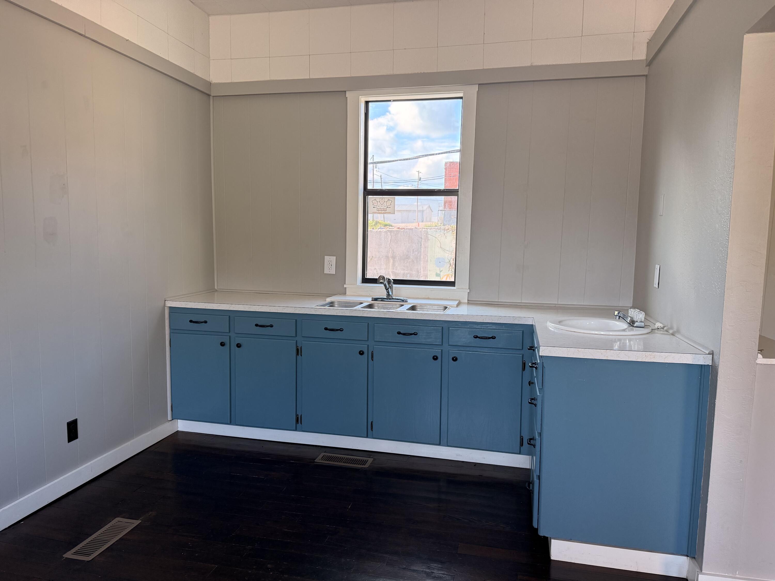 Photo 6 - Commercial Lease for sale – 117 W 60 Highway  Granby, MO
