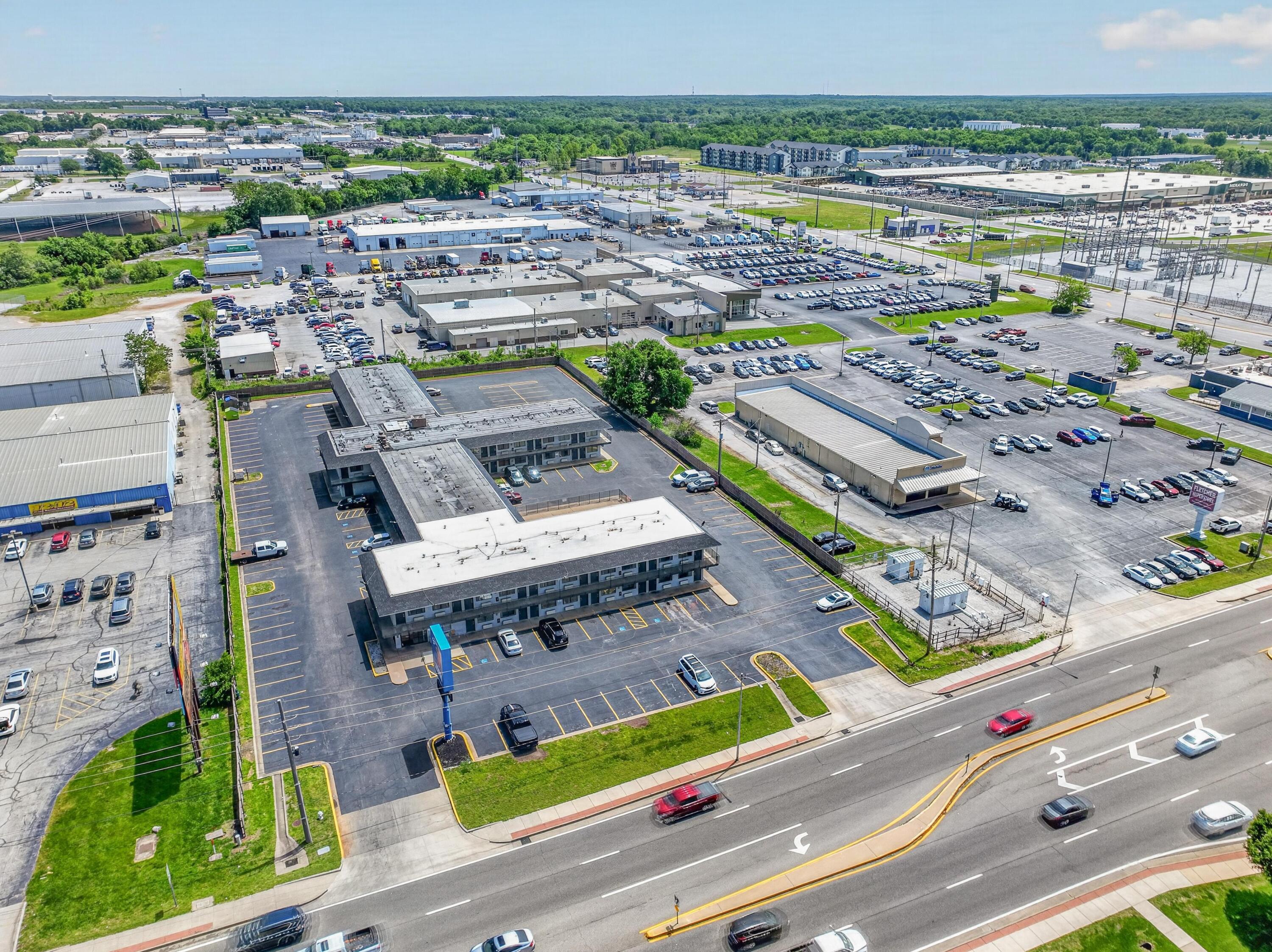 Photo 37 - Commercial Sale for sale – 3031 S Rangeline Road  Joplin, MO