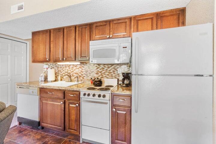 Photo 10 - Residential for sale – 580  Abby Lane  Branson, MO