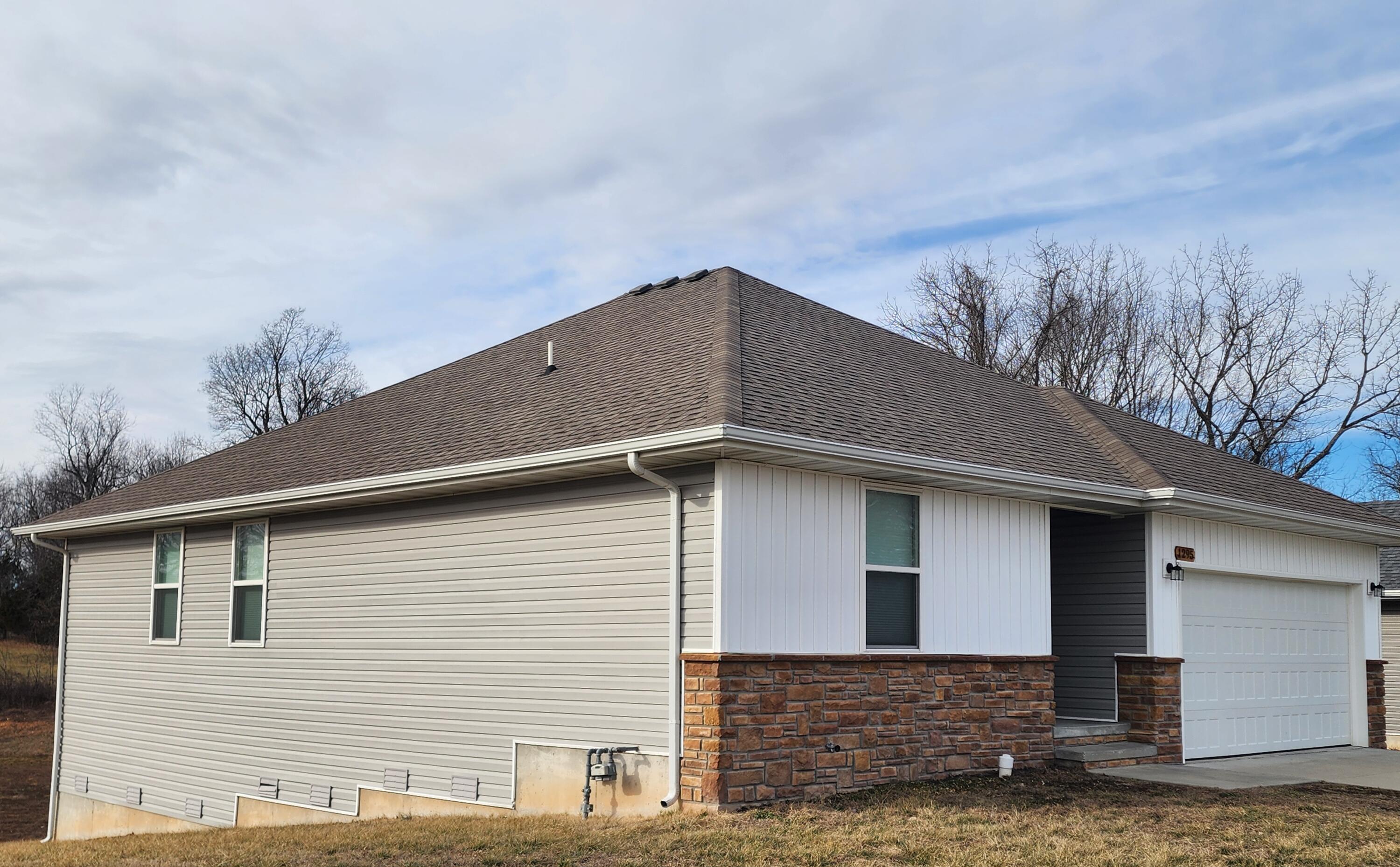 Photo 2 - Residential for sale – 1295 S Whitaker Avenue  Republic, MO