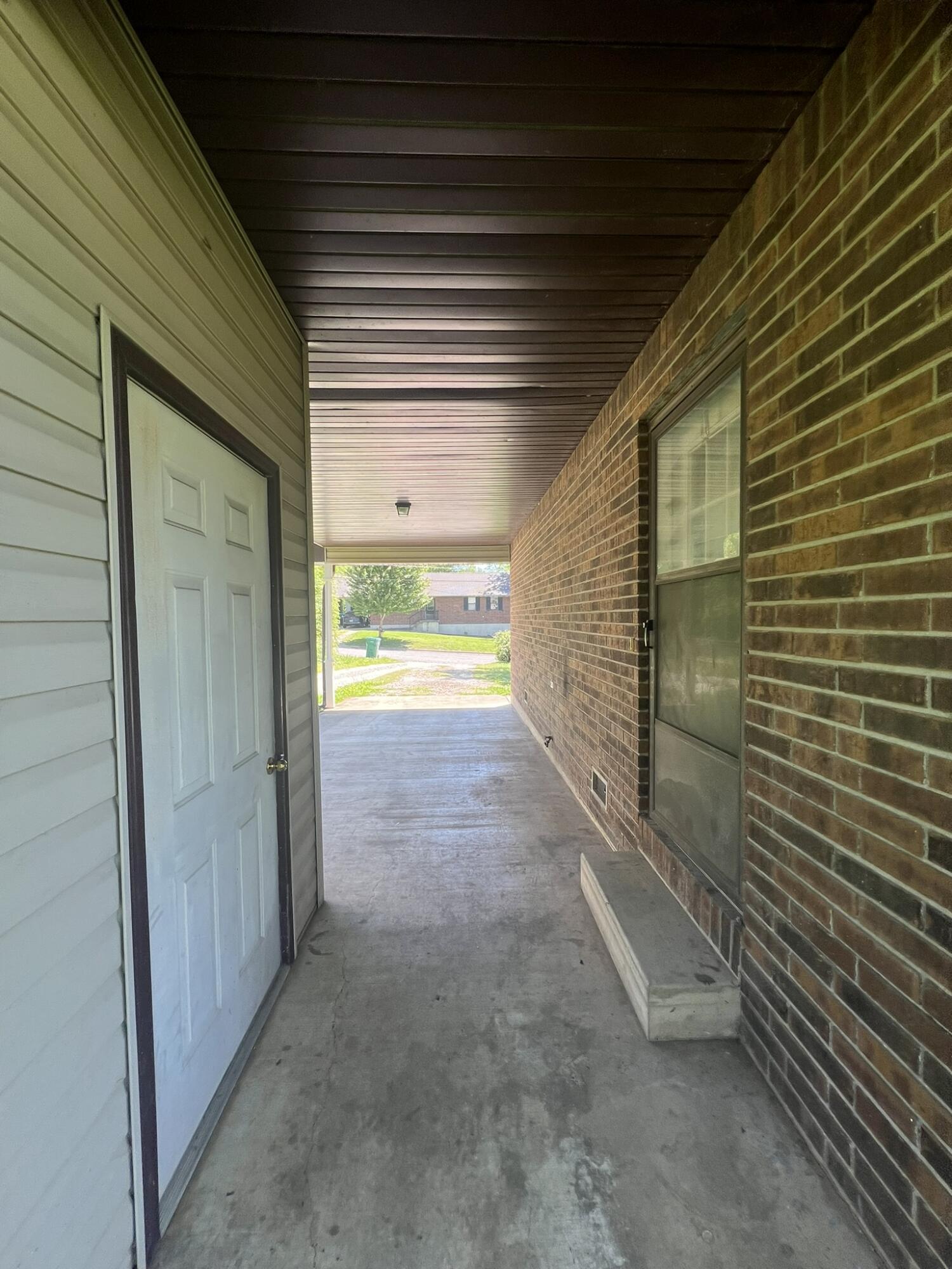 Photo 13 - Residential for sale – 505 N Grand Street  Willow Springs, MO
