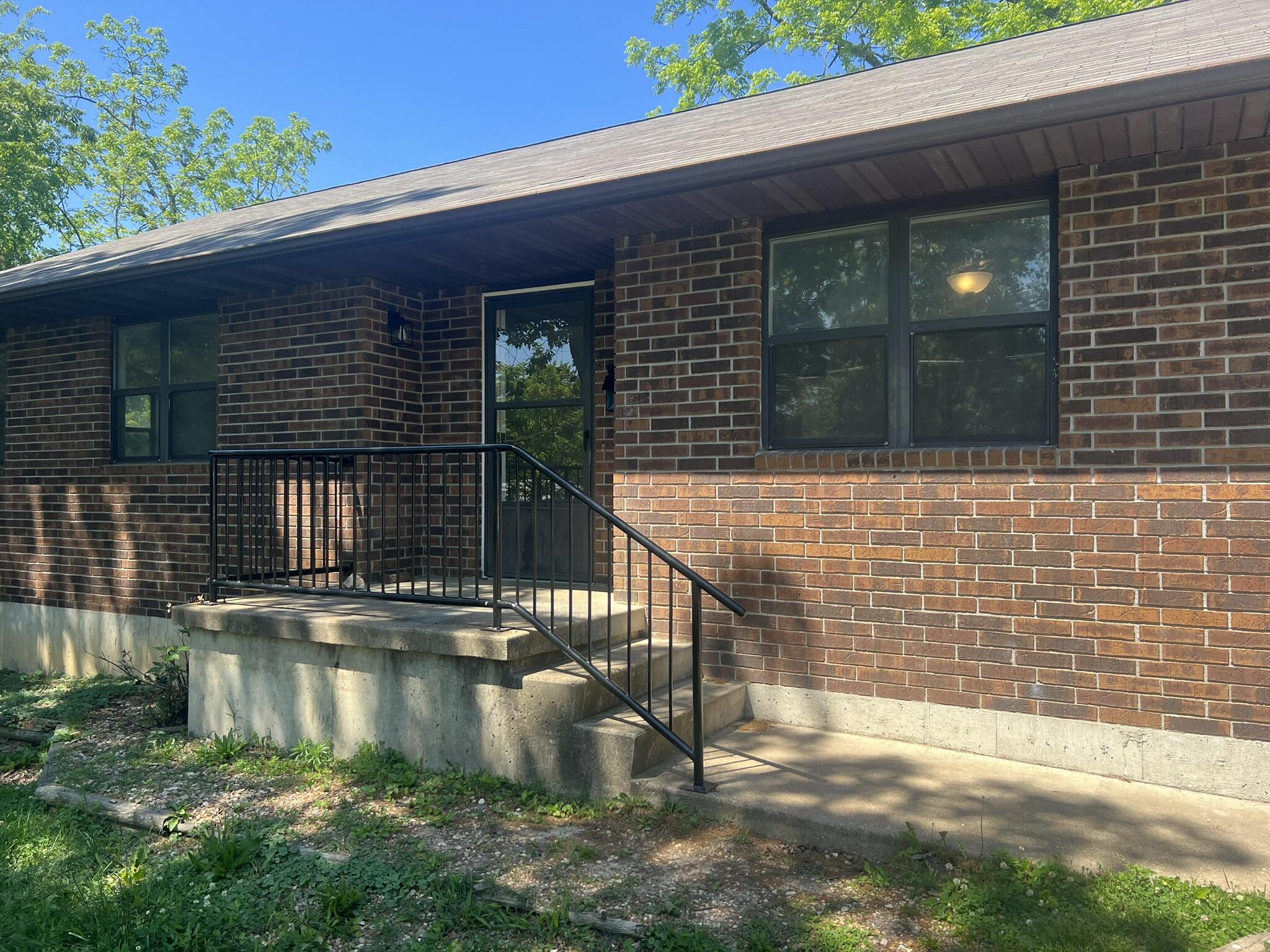 Photo 5 - Residential for sale – 505 N Grand Street  Willow Springs, MO