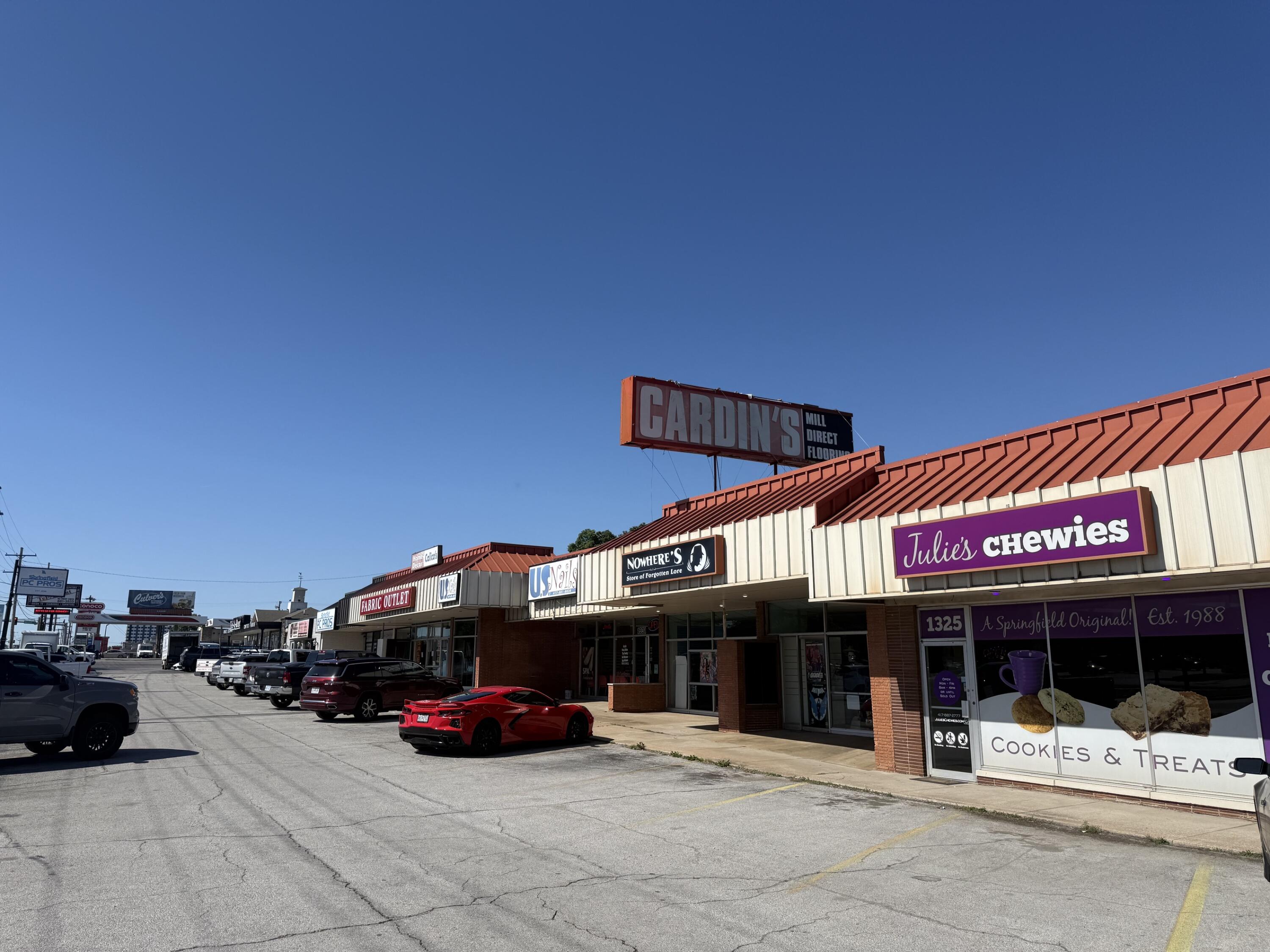 Photo 2 - Commercial Lease for sale – 1327 S Glenstone Avenue  Springfield, MO