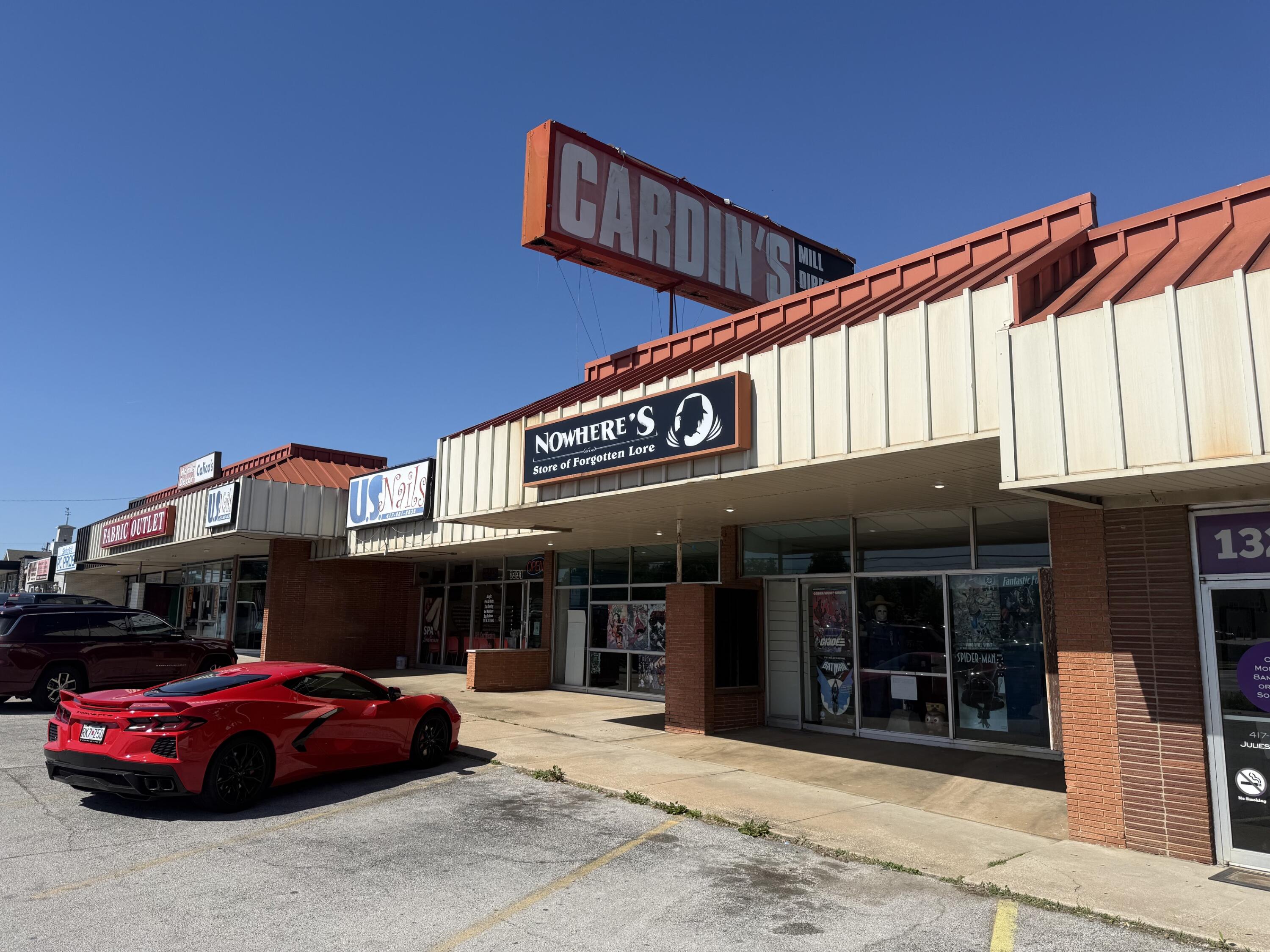 Commercial Lease for sale – 1327 S Glenstone Avenue  Springfield, MO