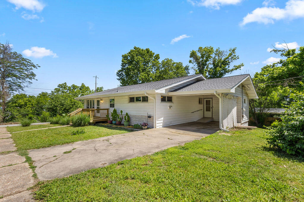 Photo 36 - Residential for sale – 218 N 4th Street  Branson, MO