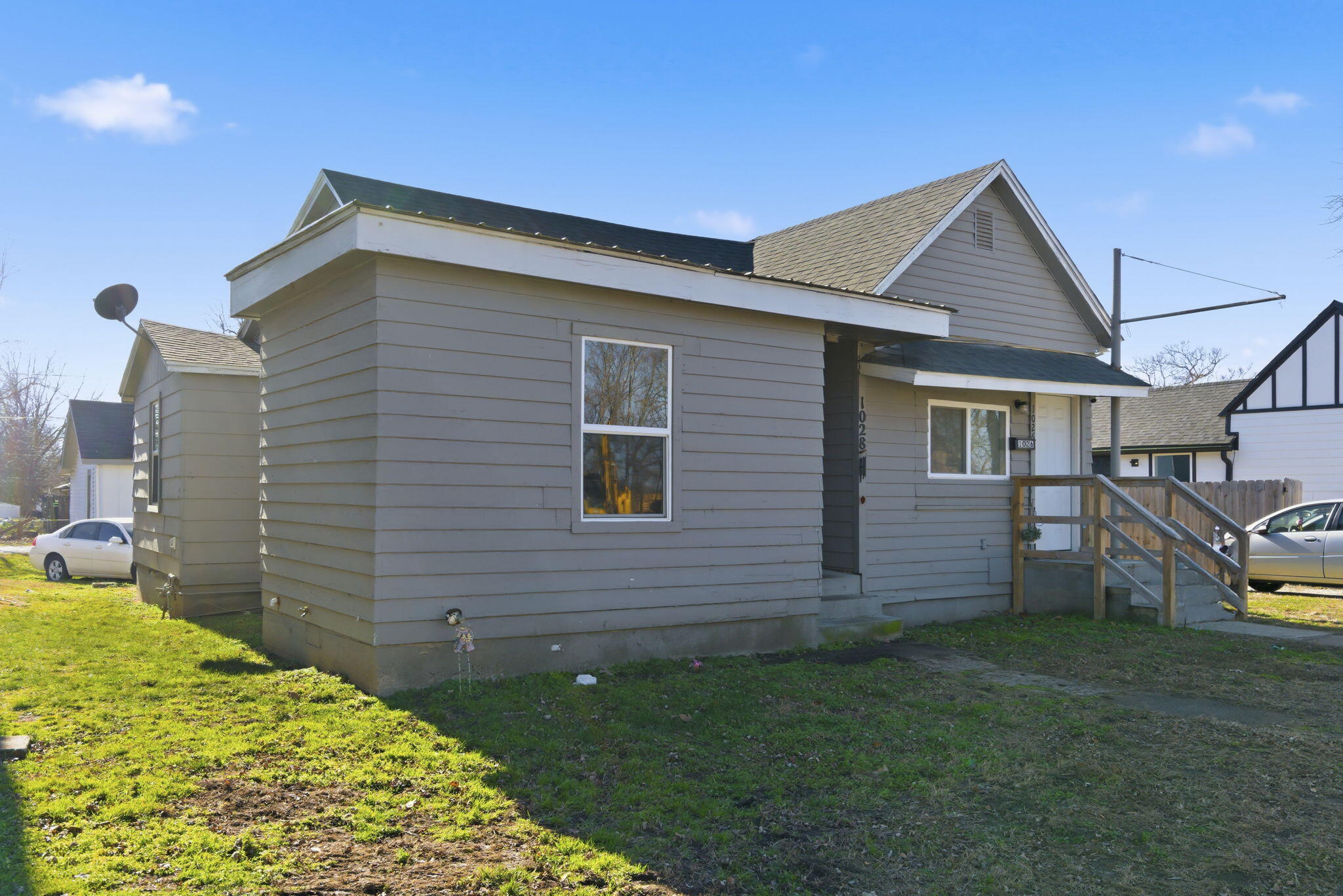 Photo 2 - Residential Income for sale – 1026-1028  Commercial   Springfield, MO