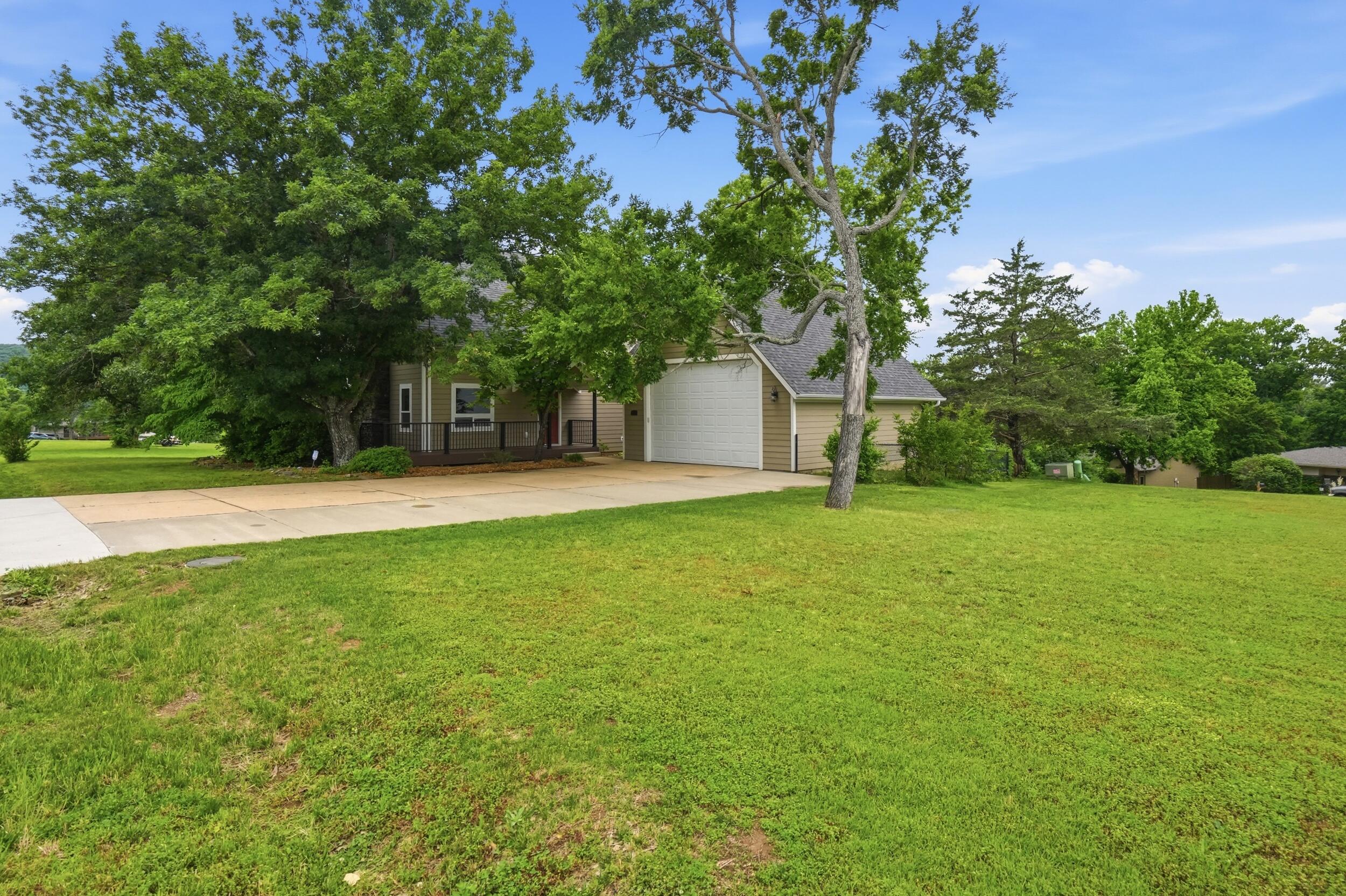 Photo 4 - Residential for sale – 660  Hunt Club   Galena, MO