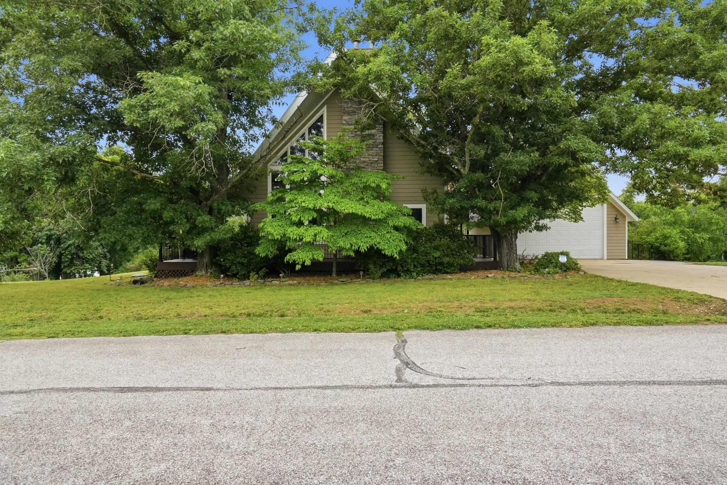 Photo 3 - Residential for sale – 660  Hunt Club   Galena, MO
