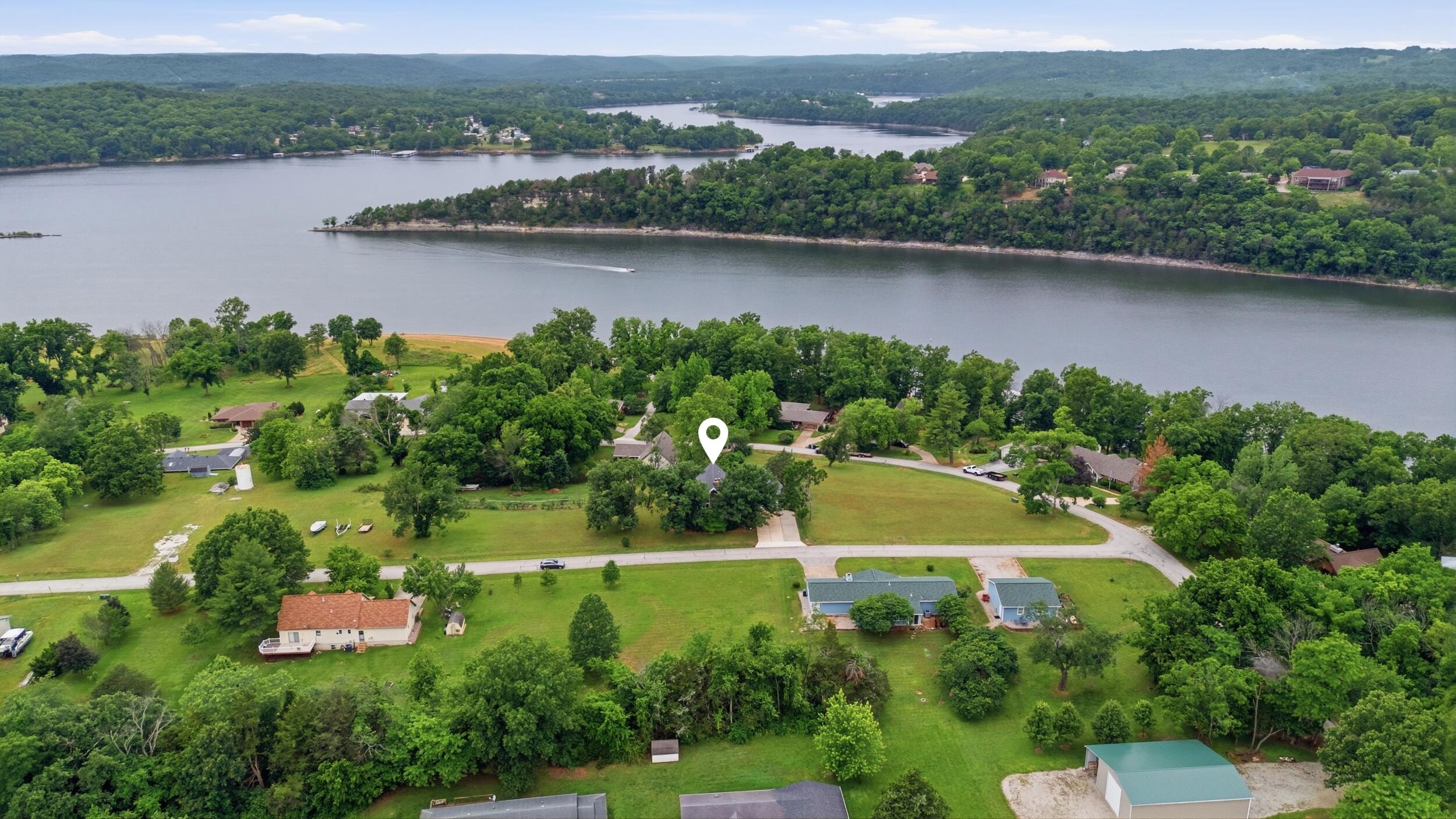 Photo 5 - Residential for sale – 660  Hunt Club   Galena, MO