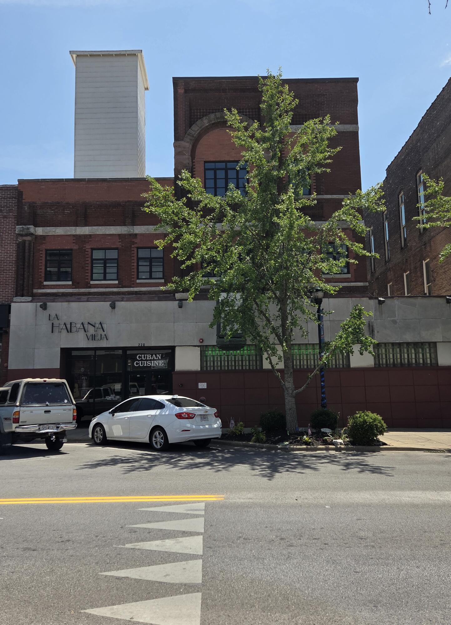 Photo 3 - Commercial Sale for sale – 220 E Commercial Street  Springfield, MO