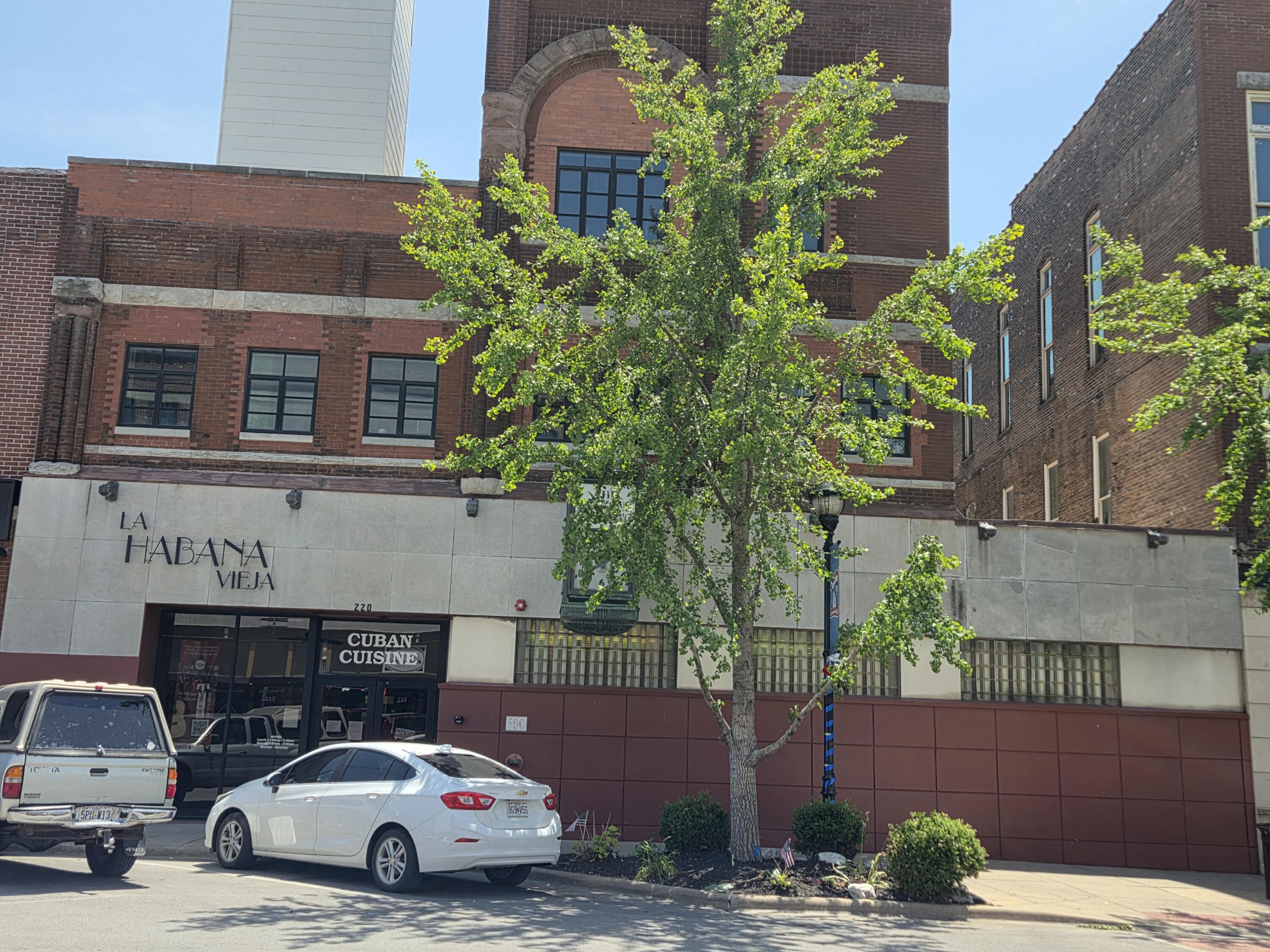Photo 4 - Commercial Sale for sale – 220 E Commercial Street  Springfield, MO