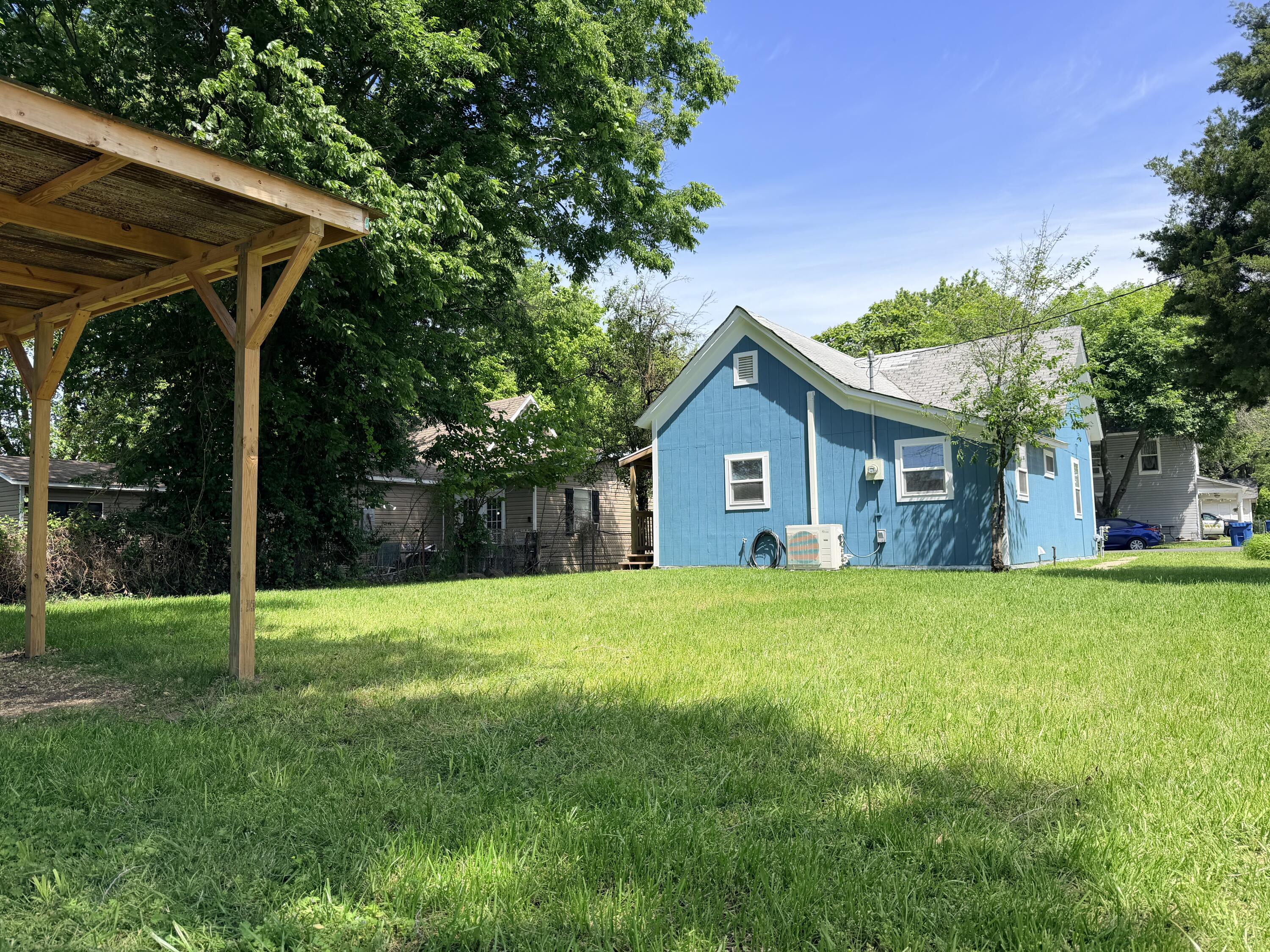 Photo 3 - Residential for sale – 141 E Daugherty Street  Carterville, MO