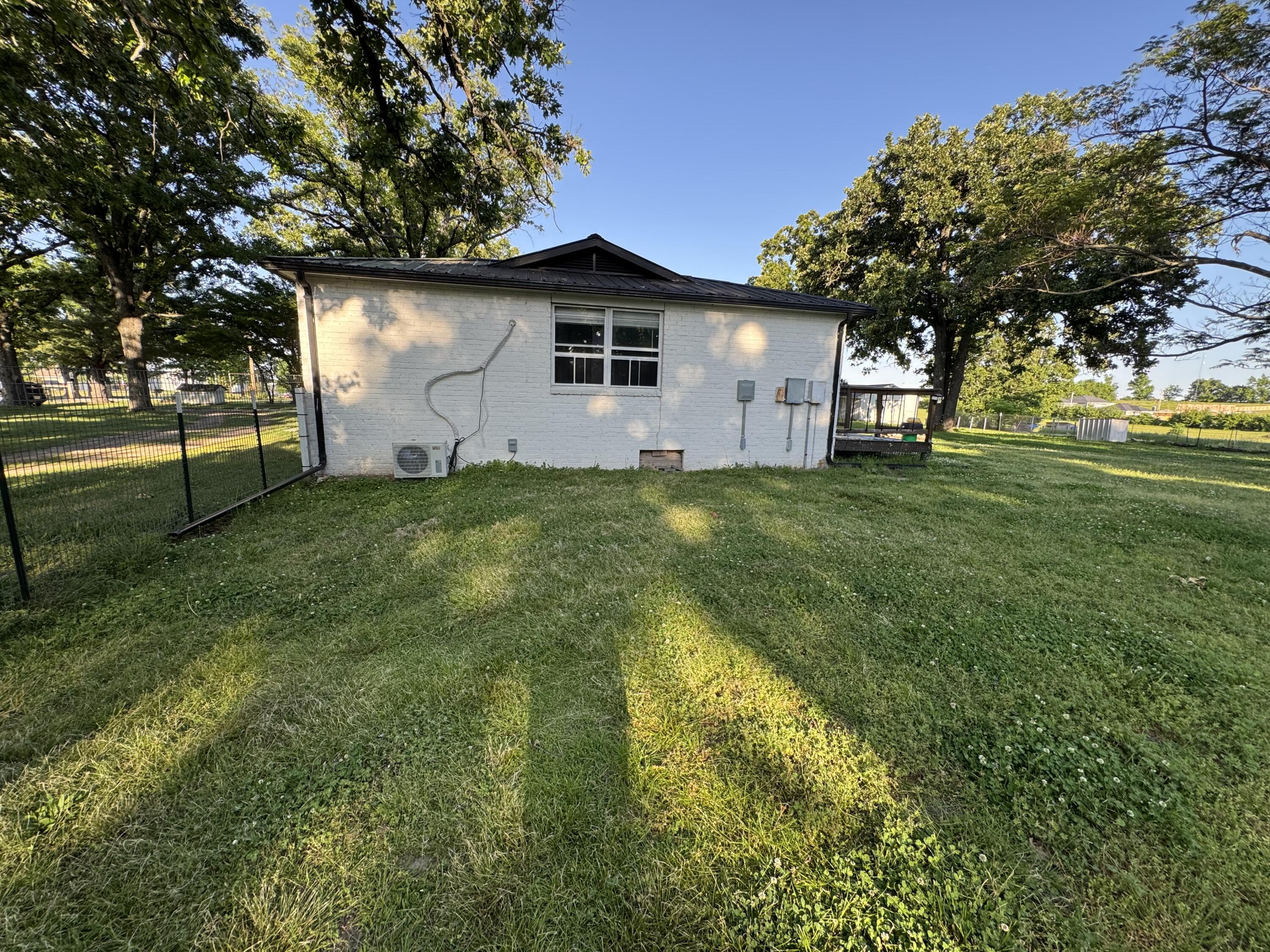 Photo 6 - Residential for sale – 17909  Locust Road  Neosho, MO
