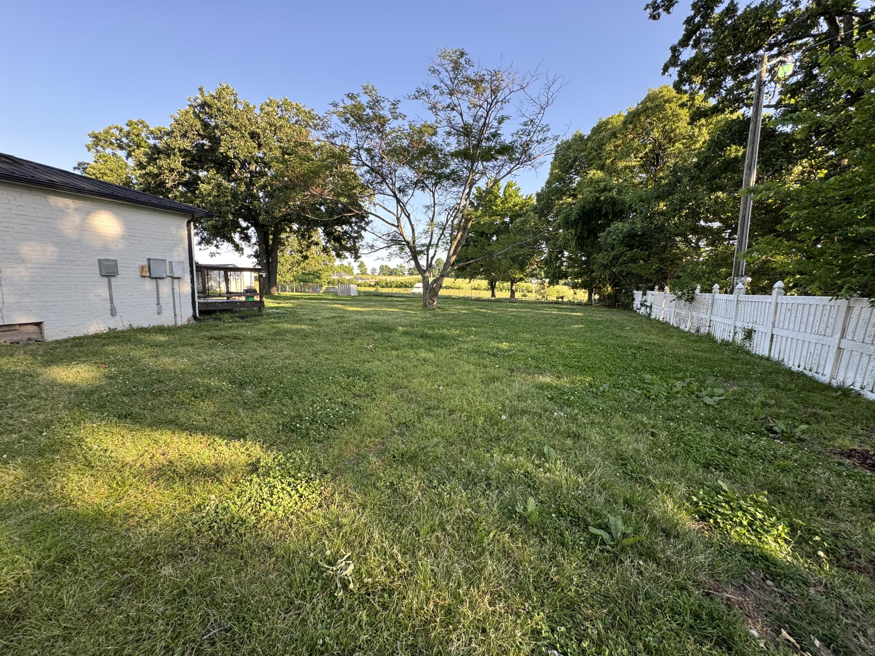 Photo 7 - Residential for sale – 17909  Locust Road  Neosho, MO