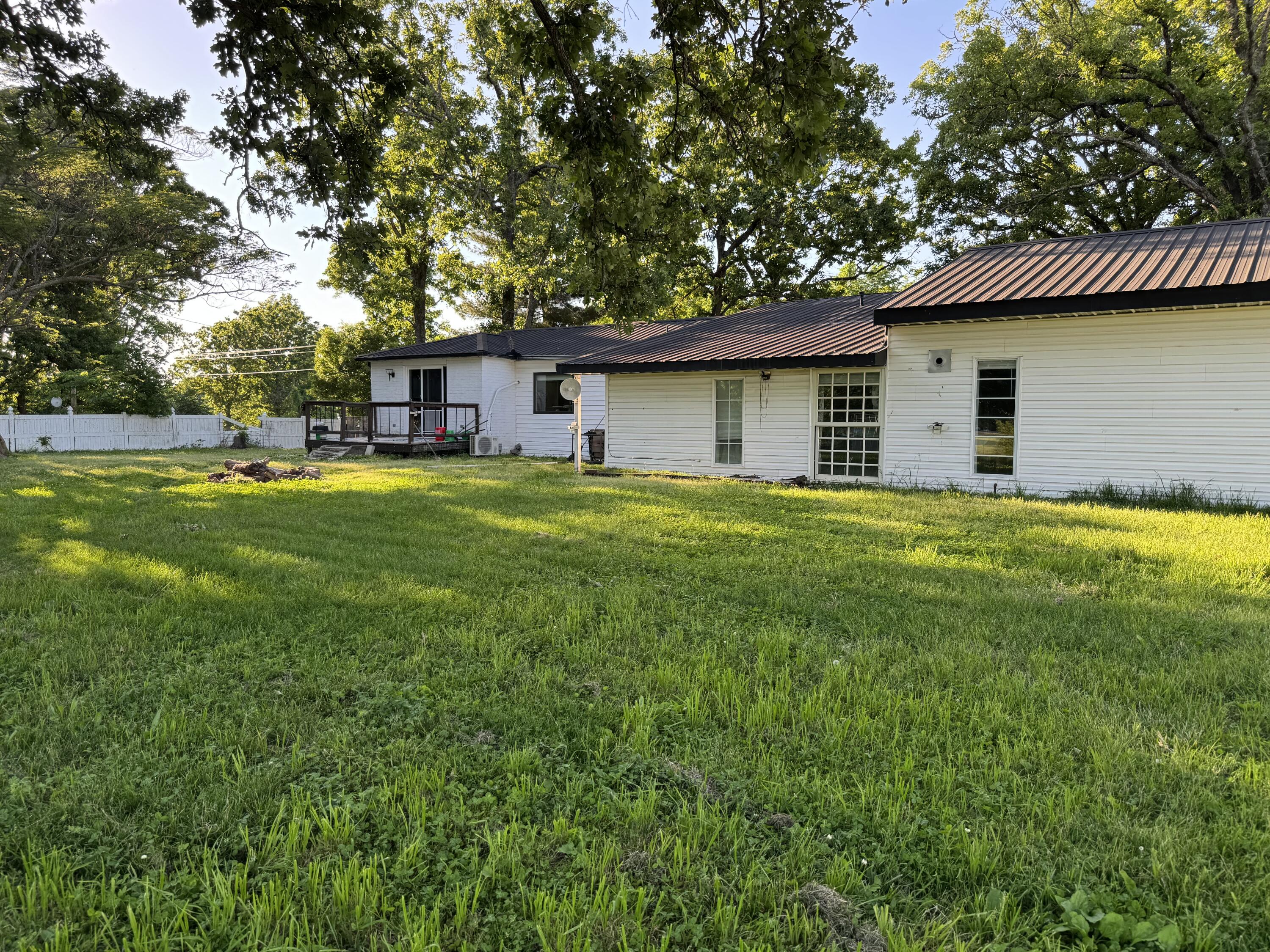Photo 8 - Residential for sale – 17909  Locust Road  Neosho, MO
