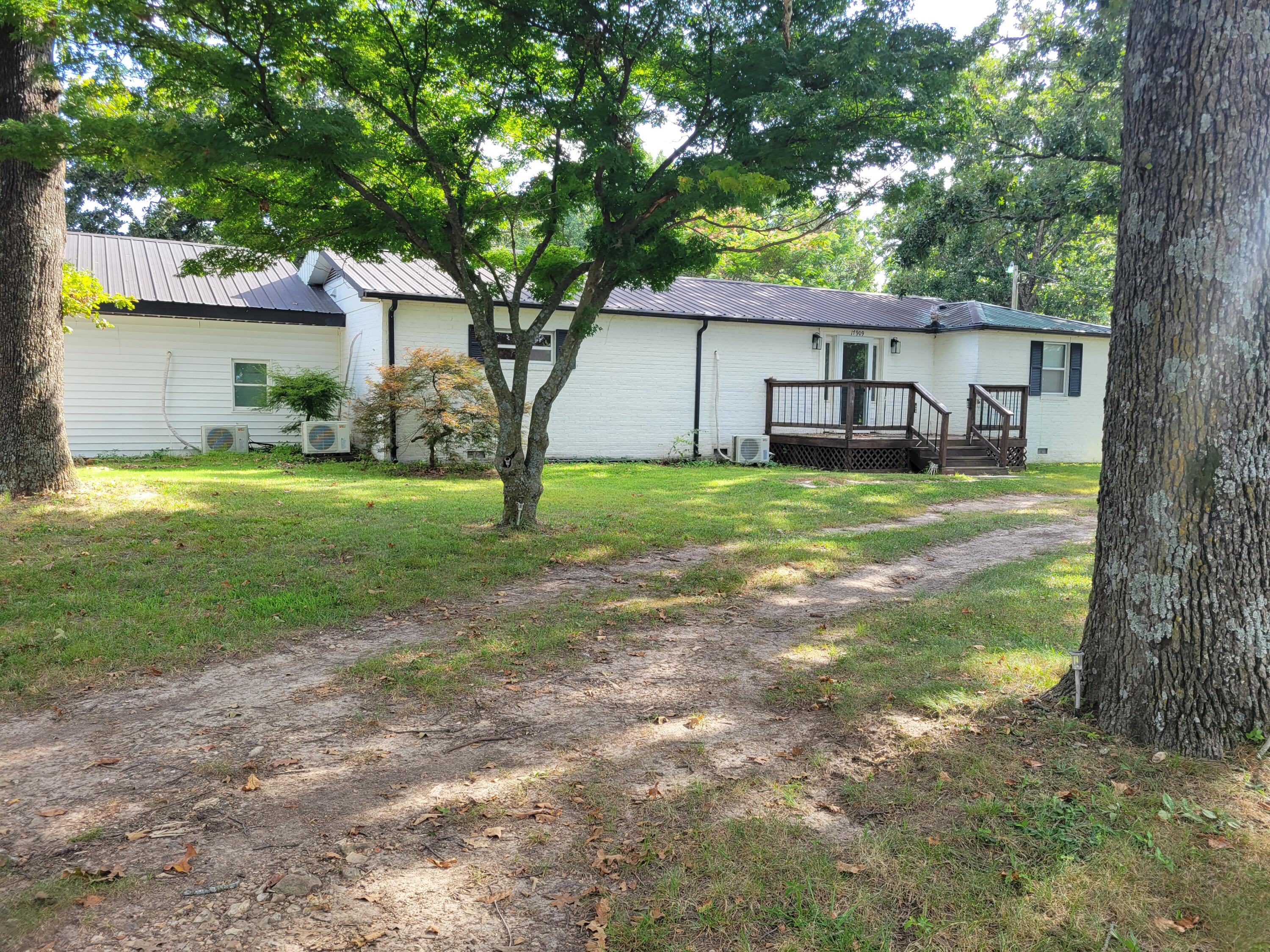 Photo 4 - Residential for sale – 17909  Locust Road  Neosho, MO