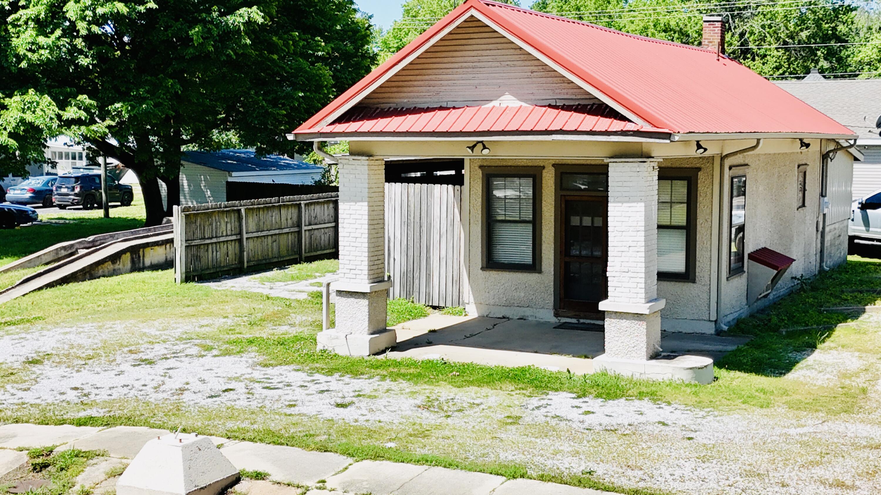 Photo 4 - Commercial Sale for sale – 1010 N Central Avenue  Monett, MO