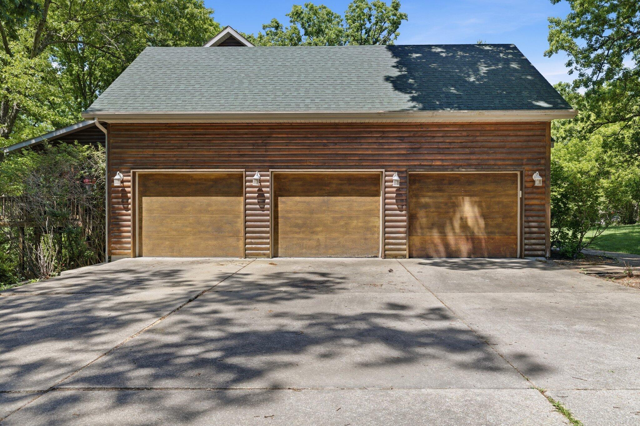 Photo 4 - Residential for sale – 993 S Oak Ridge Road  Nixa, MO